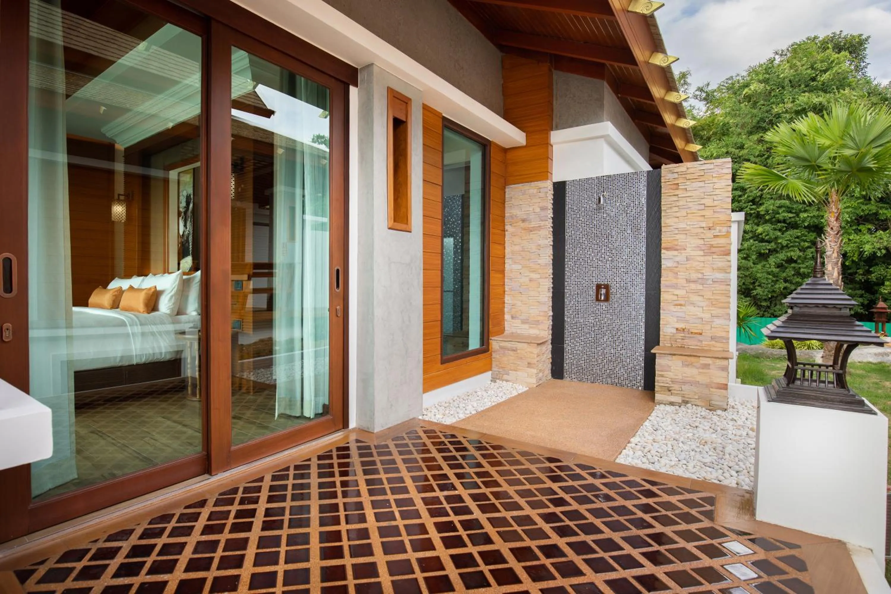 Shower, Bed in Thantara Resort Chiang Mai