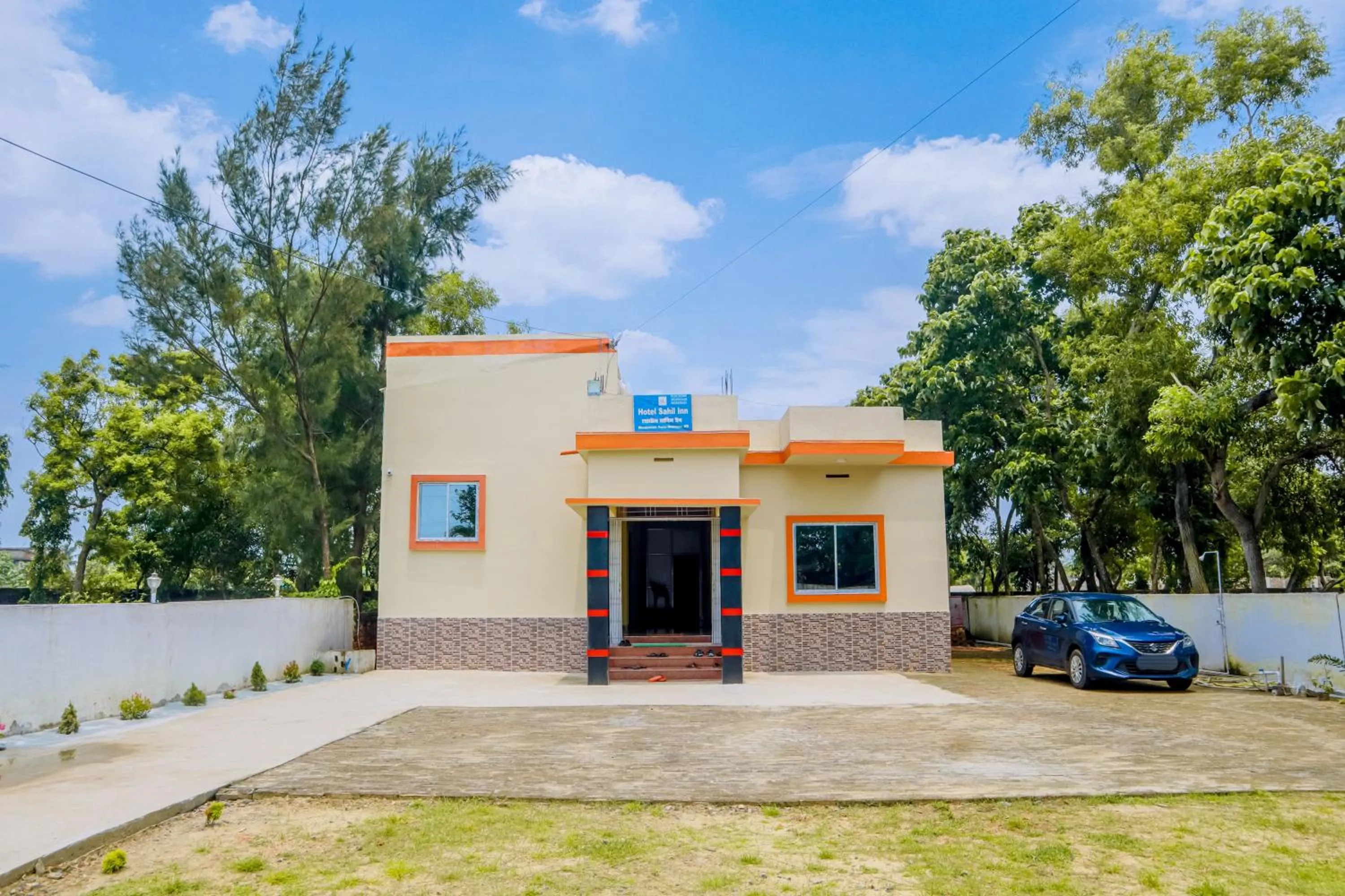 Property building in Hotel Sahil Inn