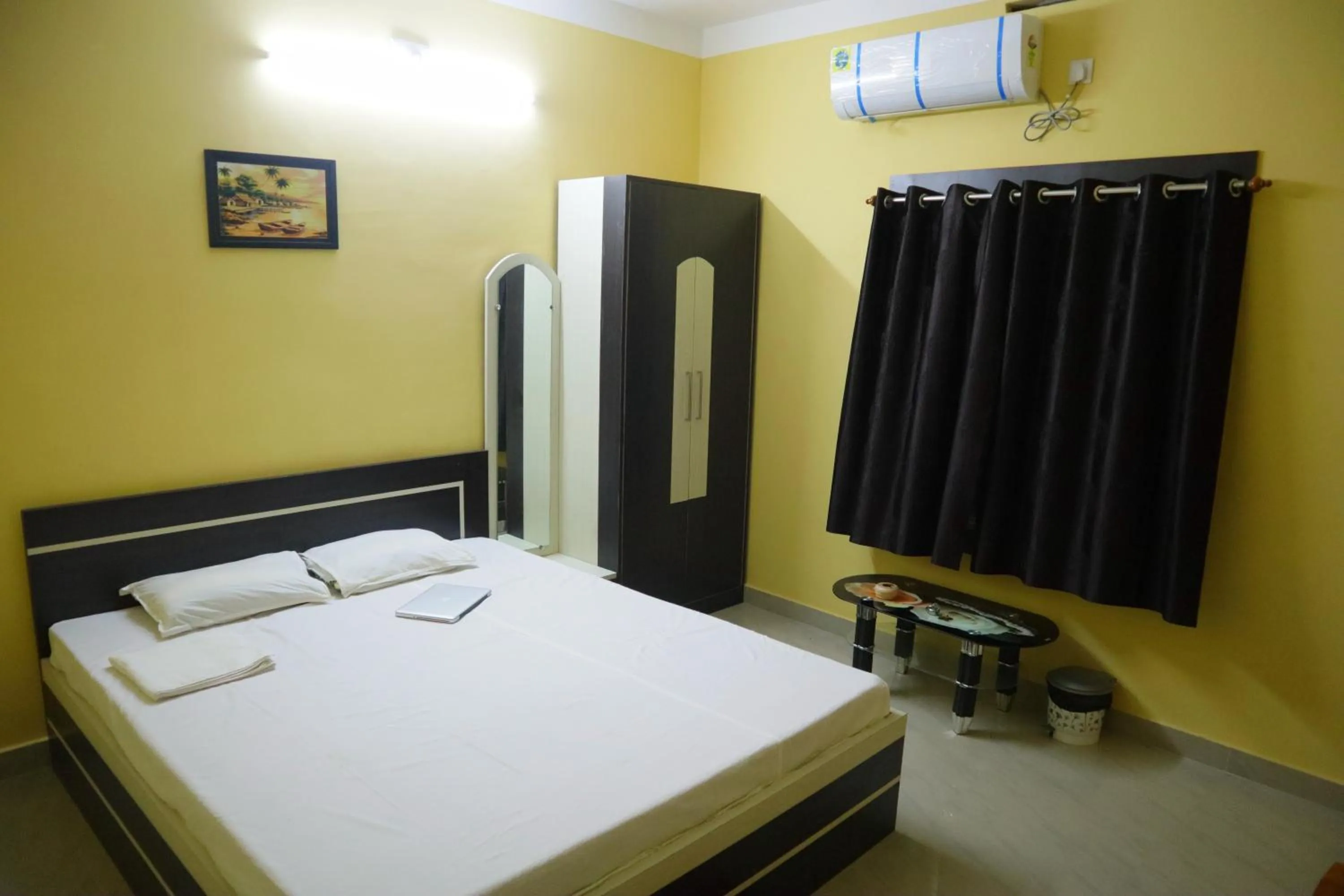 Bedroom, Bed in Hotel Sahil Inn