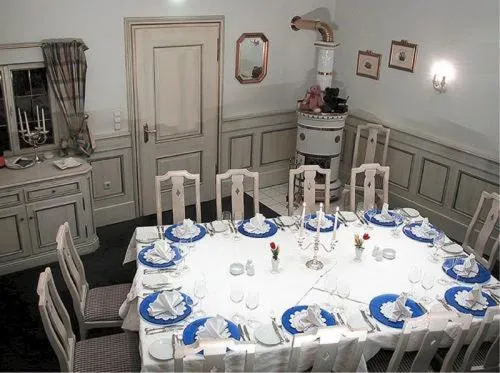 Restaurant/places to eat in Hotel Limmerhof