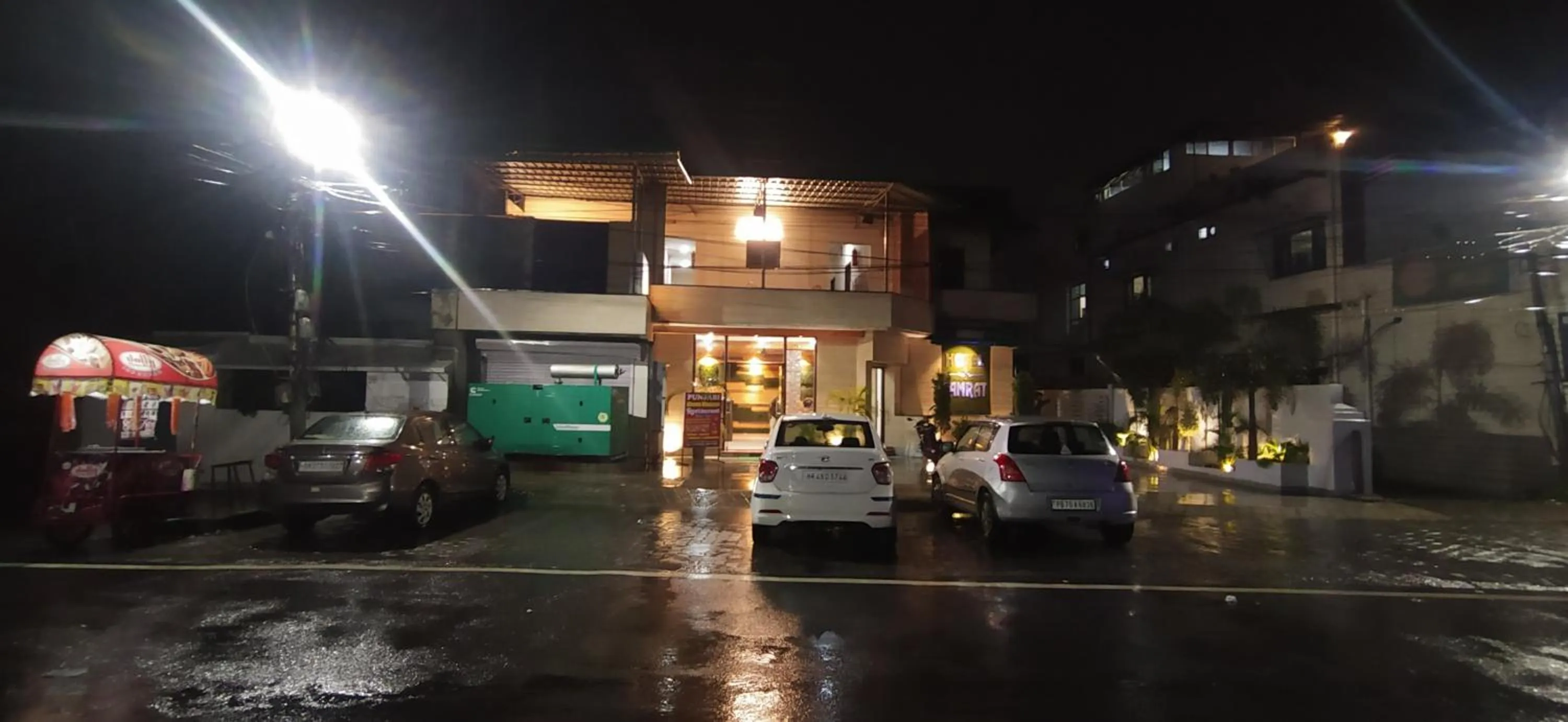 Neighbourhood in Hotel Samrat