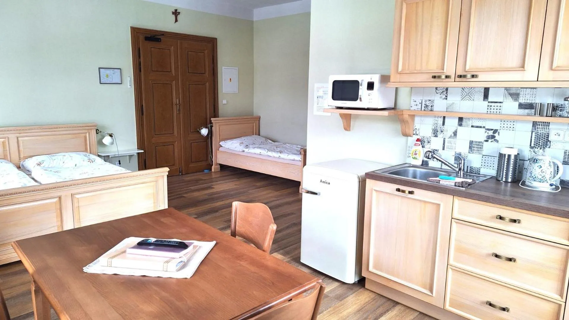 Kitchen or kitchenette, Bed in Penzion Johannes, Rýmařov - Stará Ves