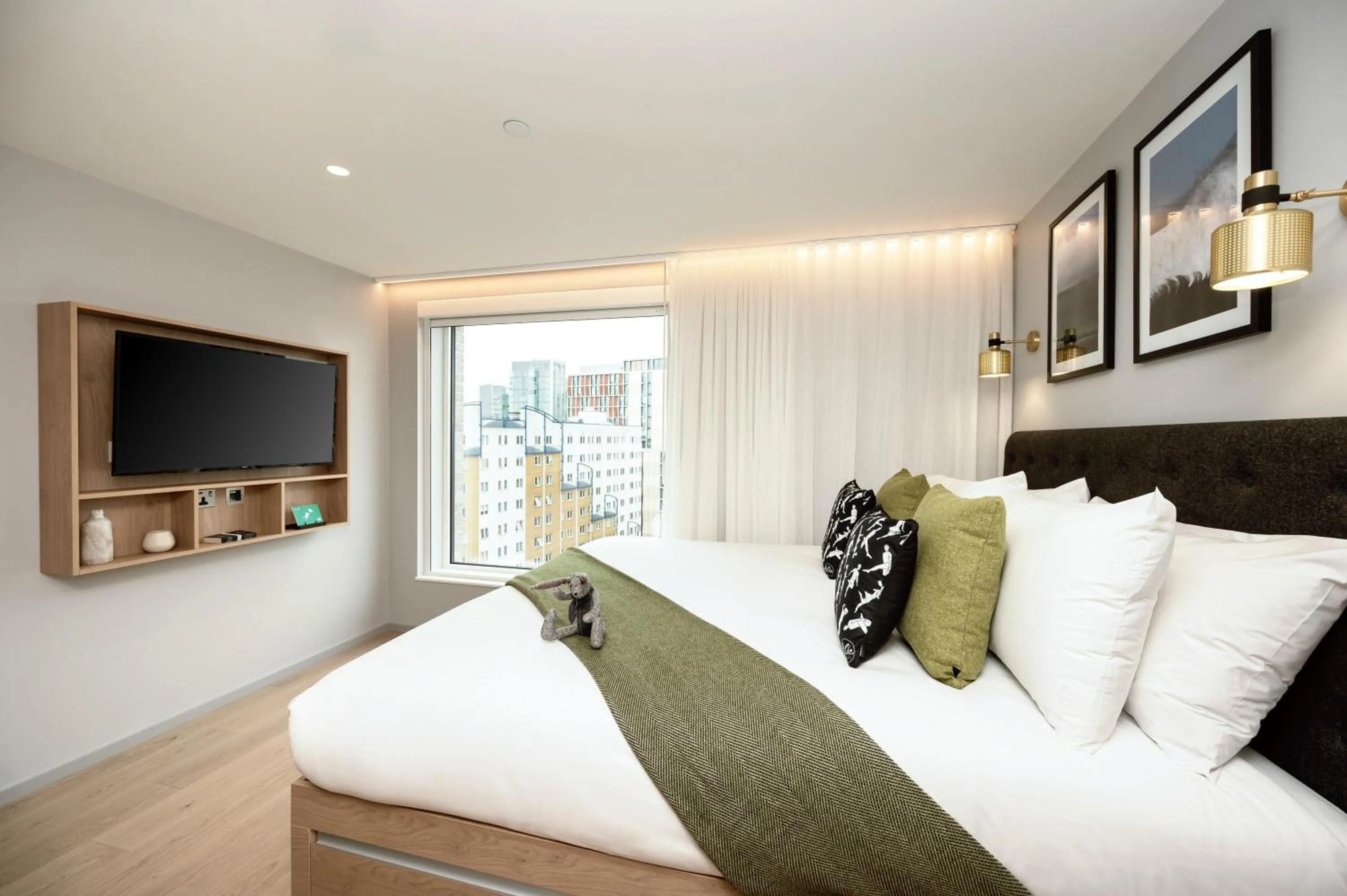 Bedroom, Bed in Wilde Aparthotels London Aldgate Tower Bridge