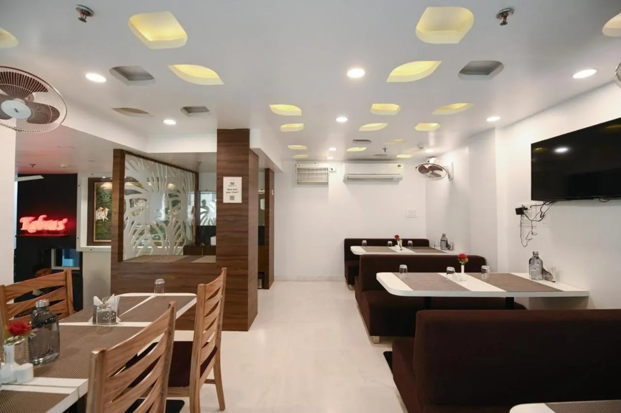Restaurant/places to eat in The RRA Kabras Hotel, Nathdwara