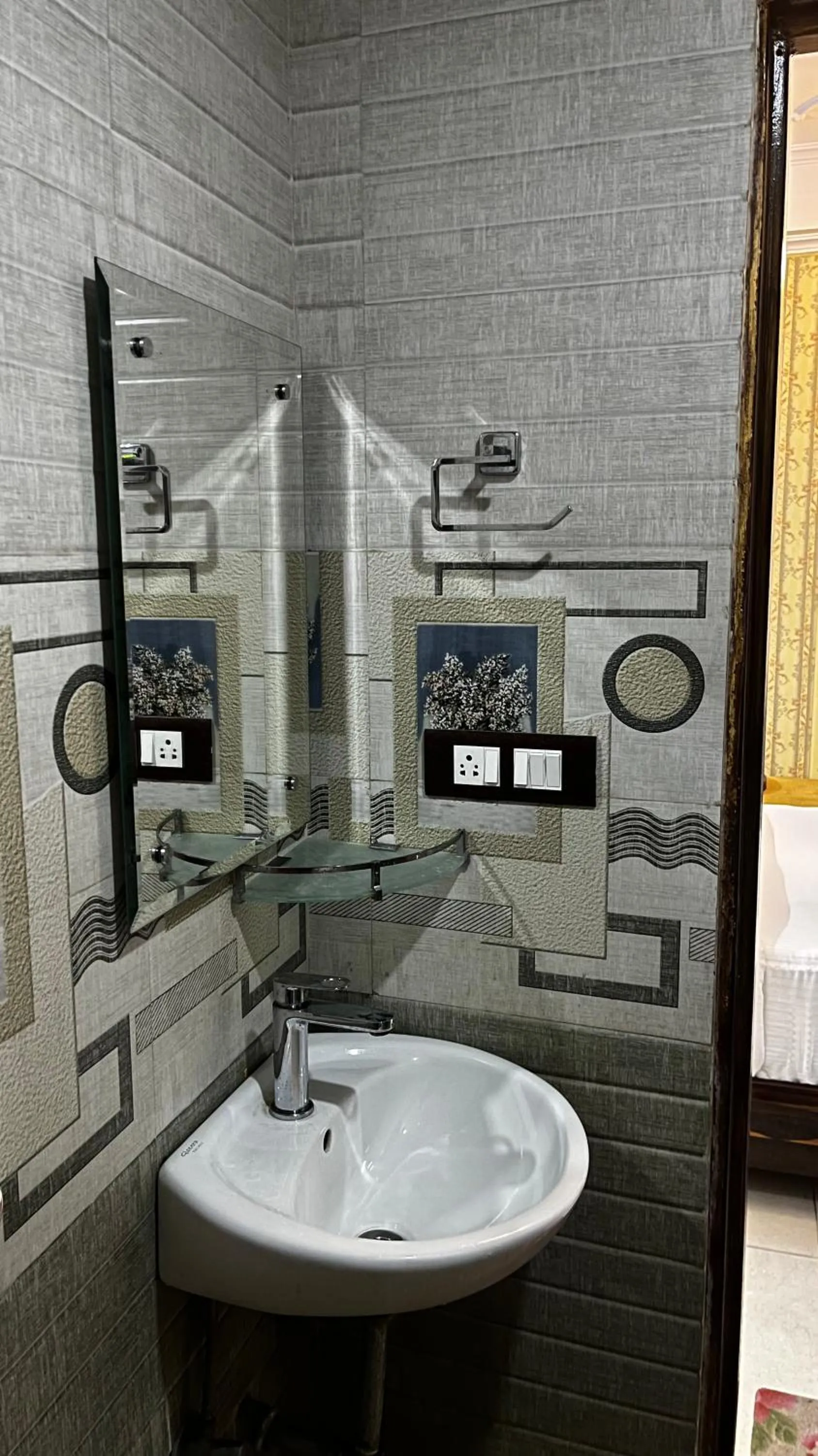 Bathroom in MK Hotel and Restaurant