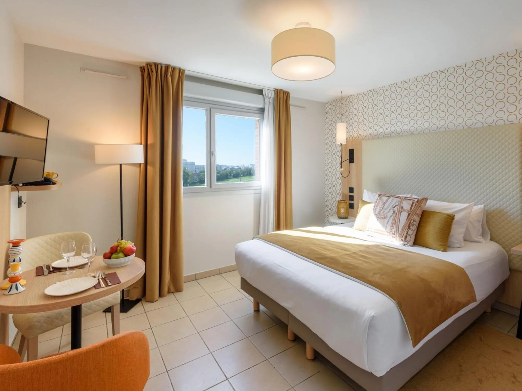 Bedroom, Bed in Residhome Toulouse Occitania