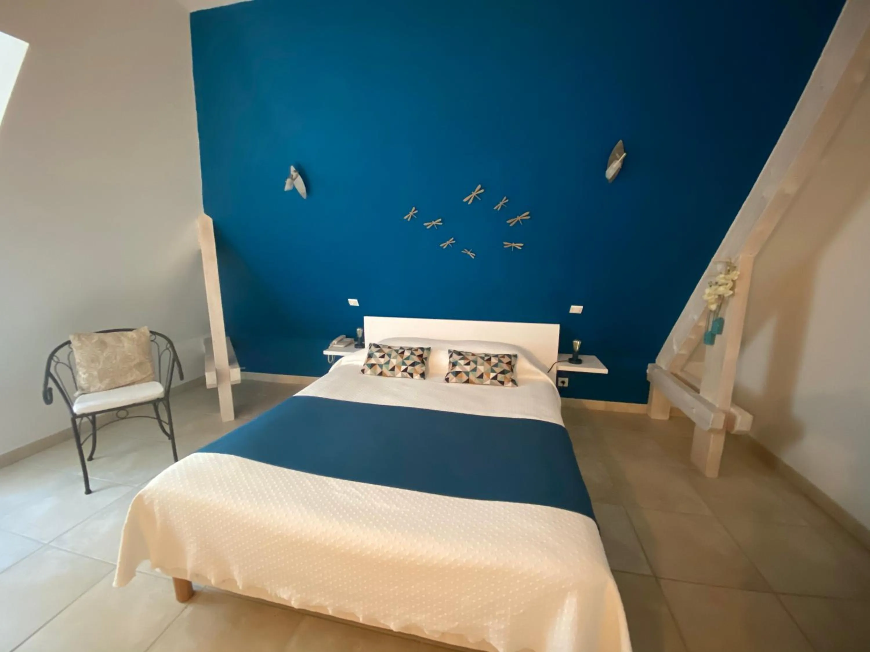 Bed in Hôtel Bon Encontre