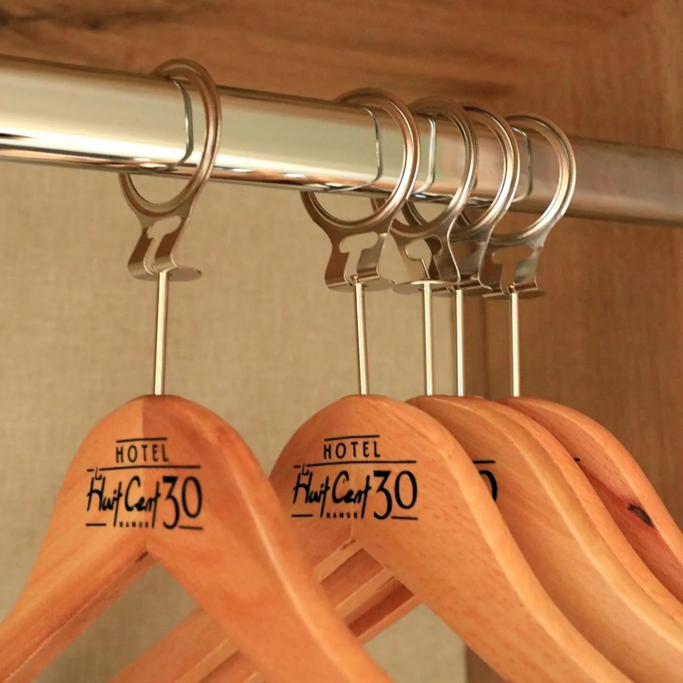 Decorative detail in Hotel Le 830 Namur