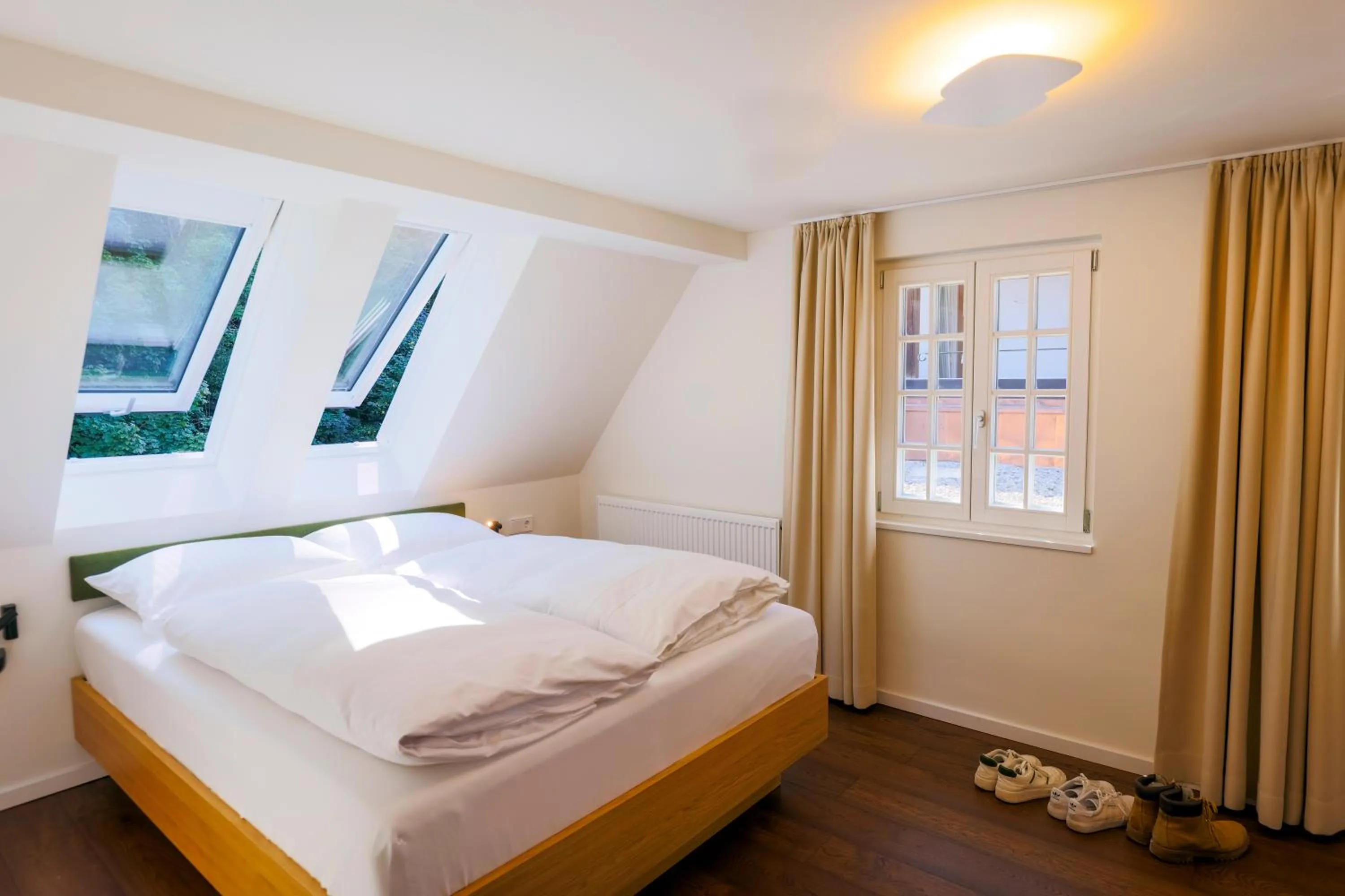 Photo of the whole room, Bed in schlossmühle - lean luxury boutique hotel
