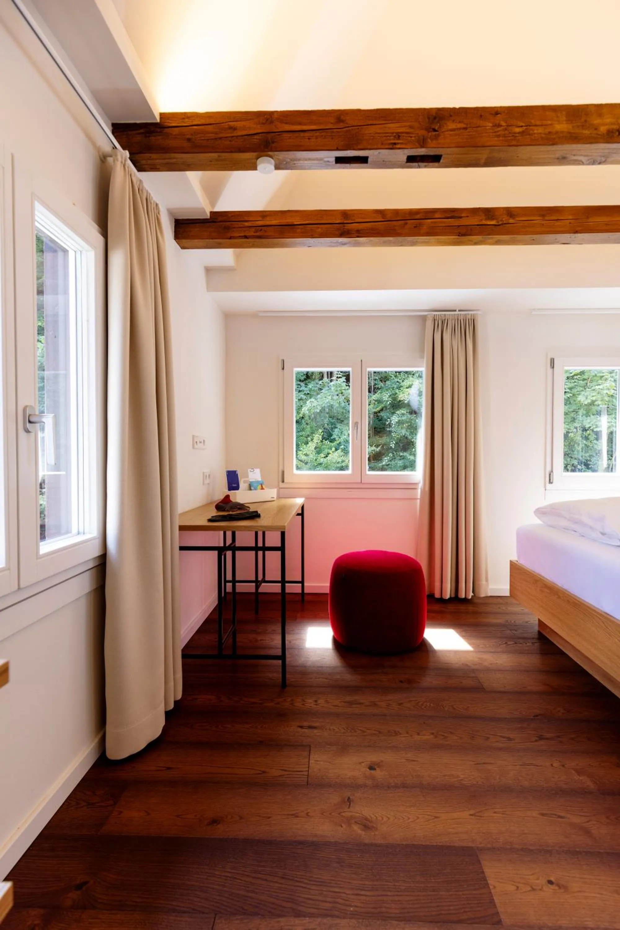 Photo of the whole room, Bed in schlossmühle - lean luxury boutique hotel
