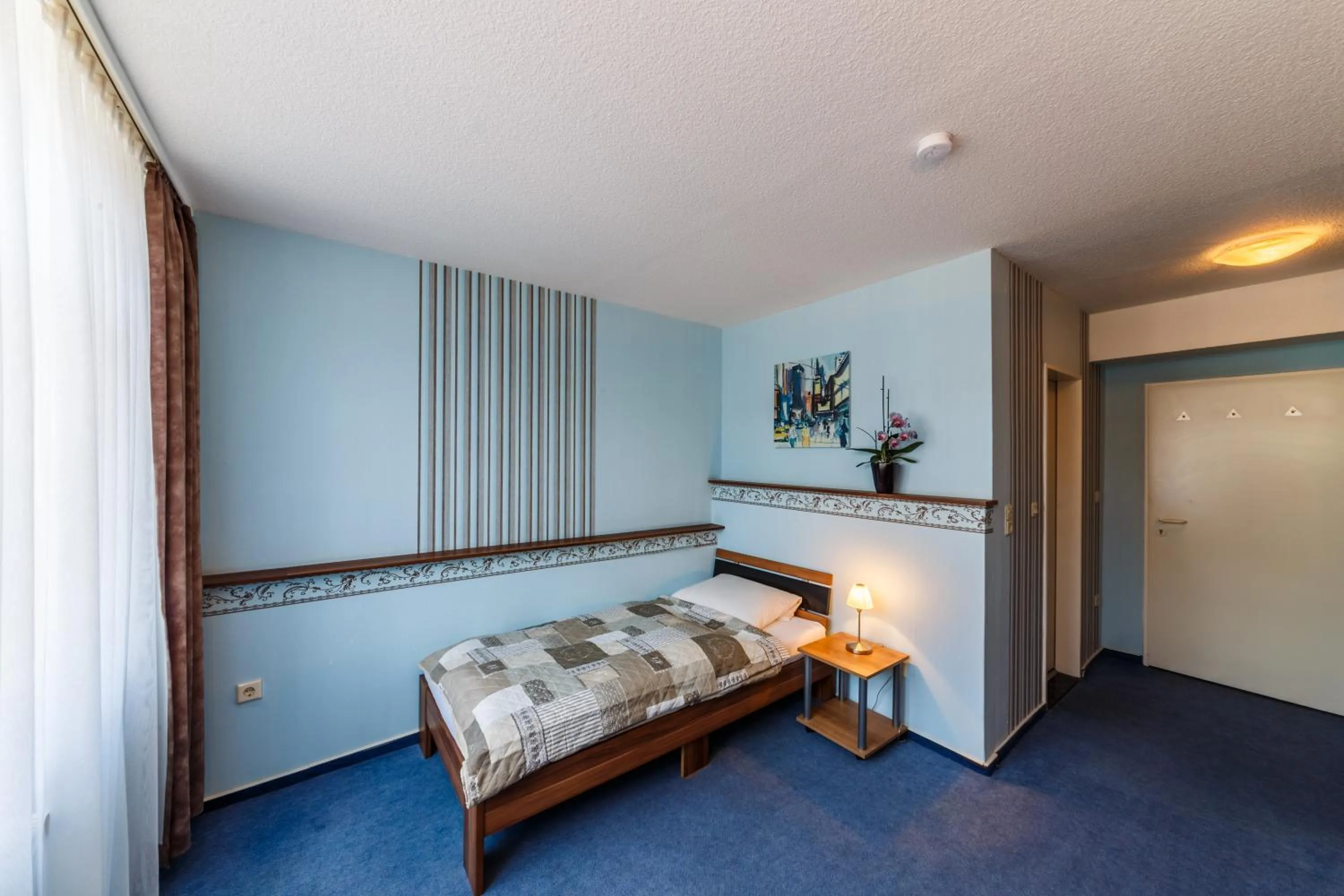 Single Room in City Hotel Stolberg