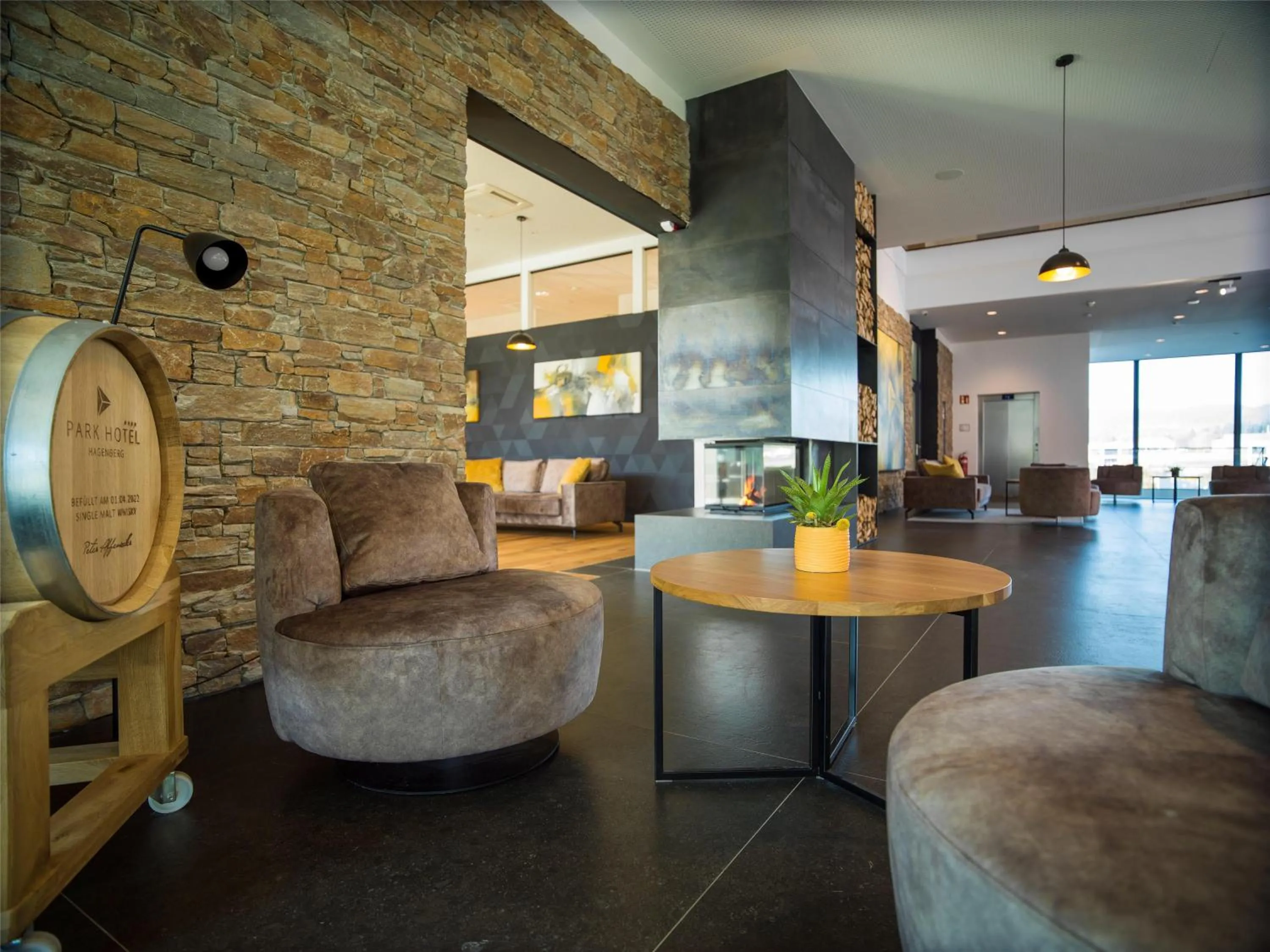 Lobby or reception in Best Western Parkhotel Hagenberg