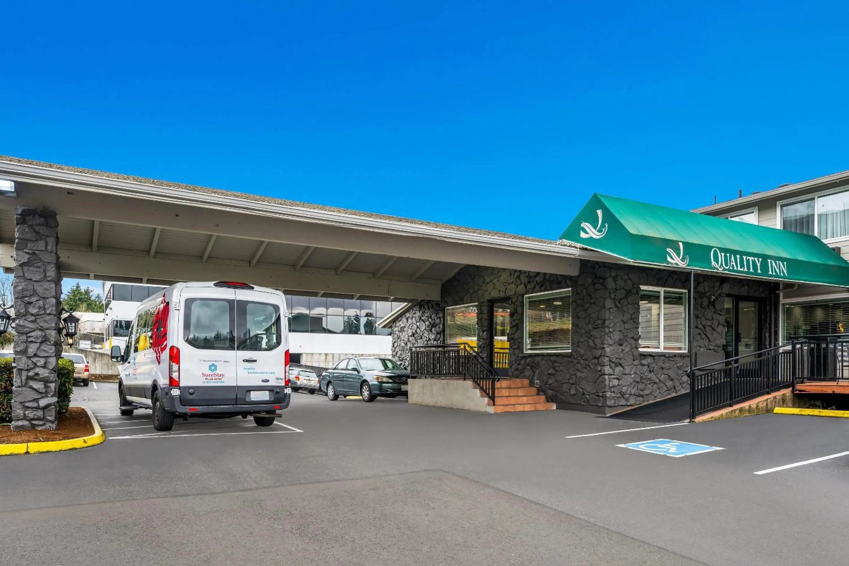 Property building in Quality Inn SeaTac Airport-Seattle