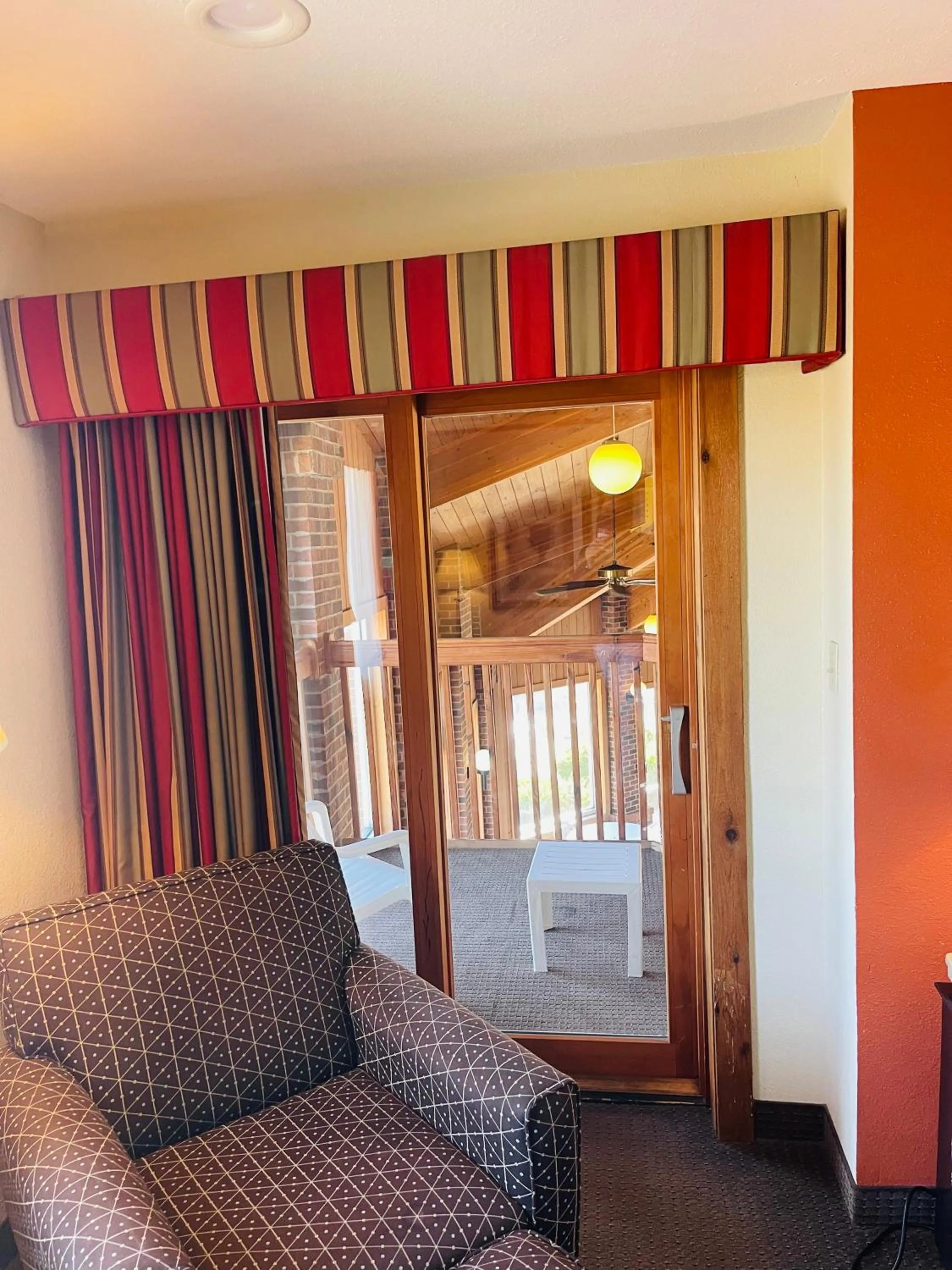 Balcony/Terrace in Baymont by Wyndham Indianapolis