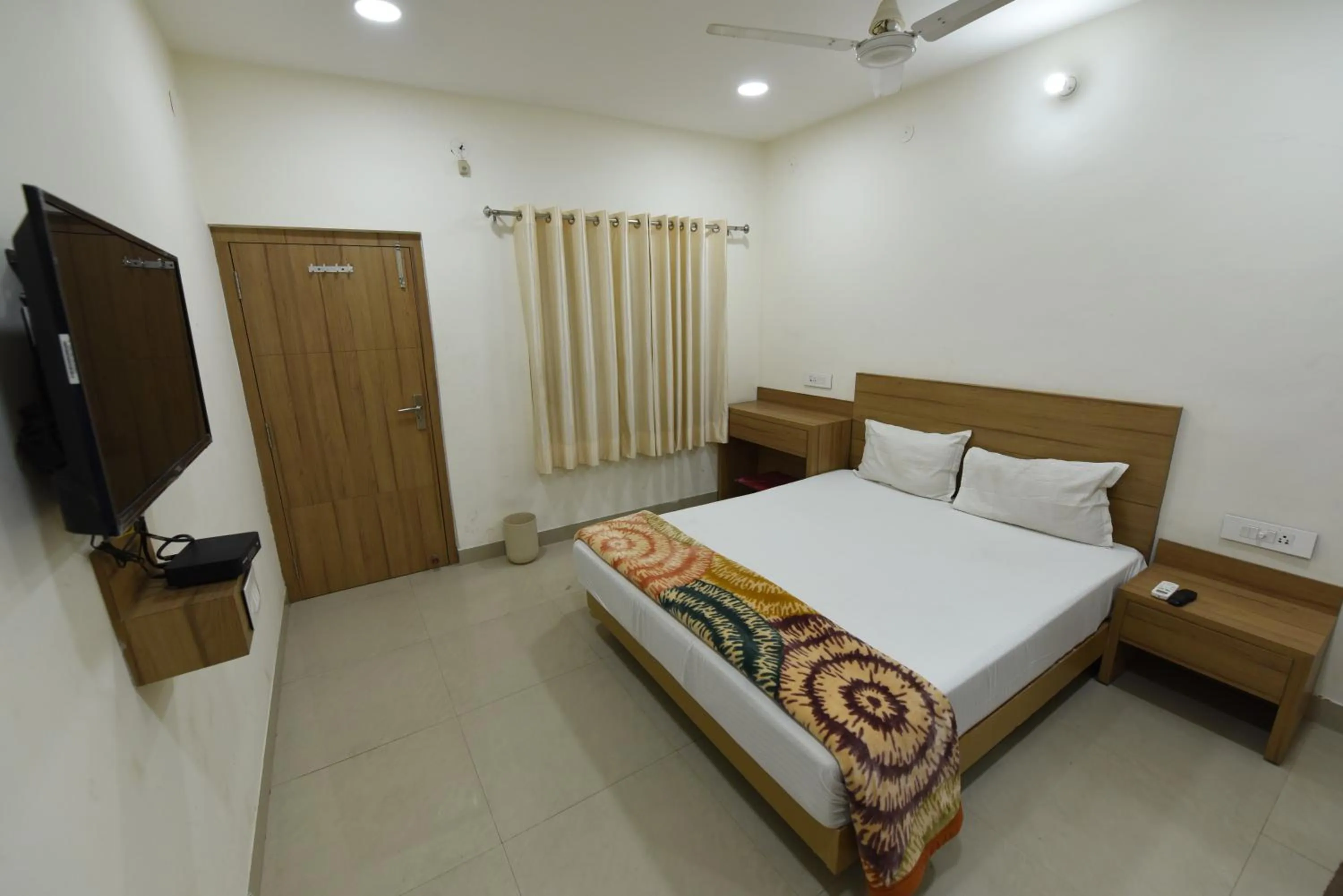 Bedroom, Bed in Hotel Mayur