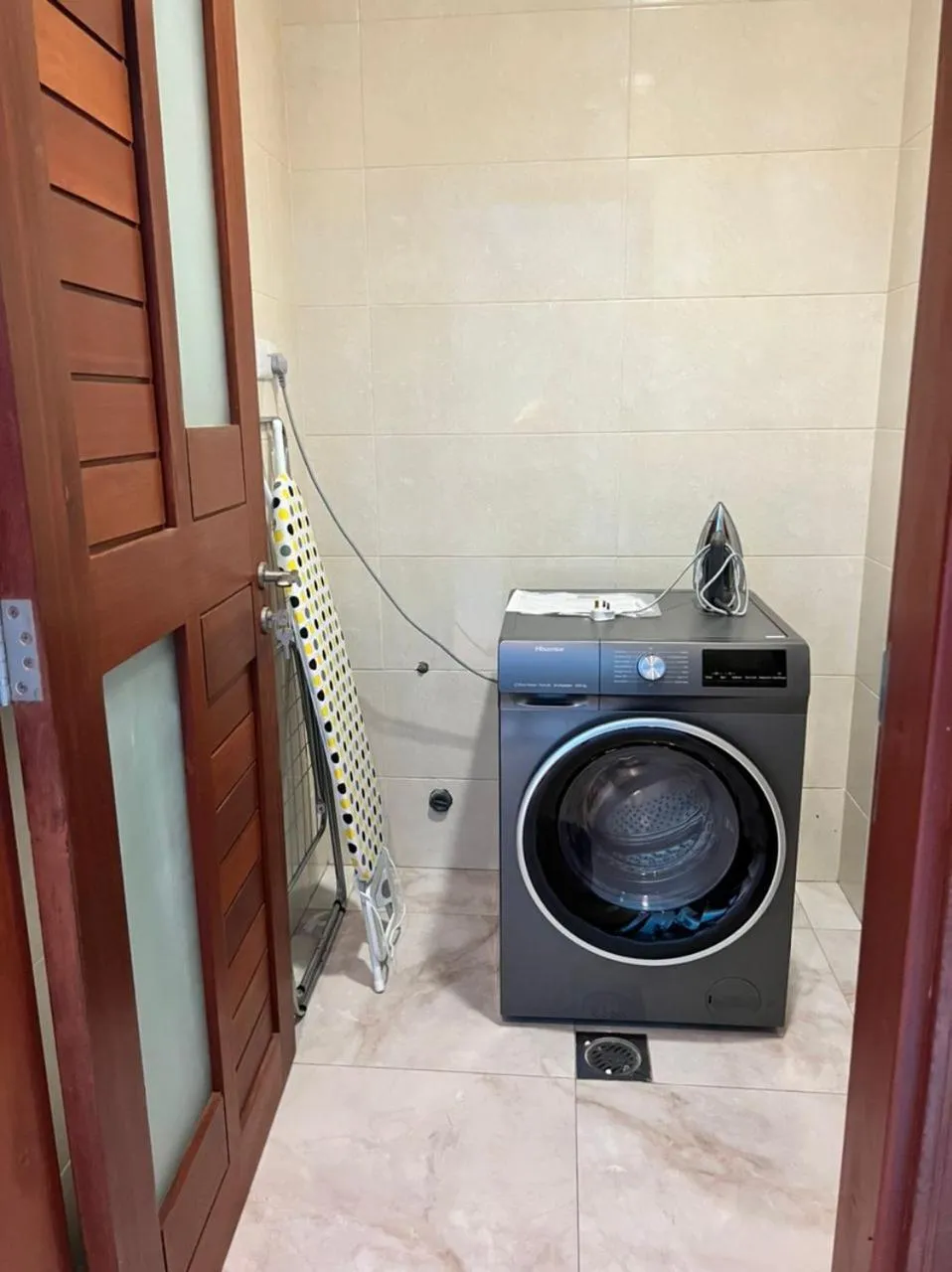 laundry in Fairview Luxury Apartments