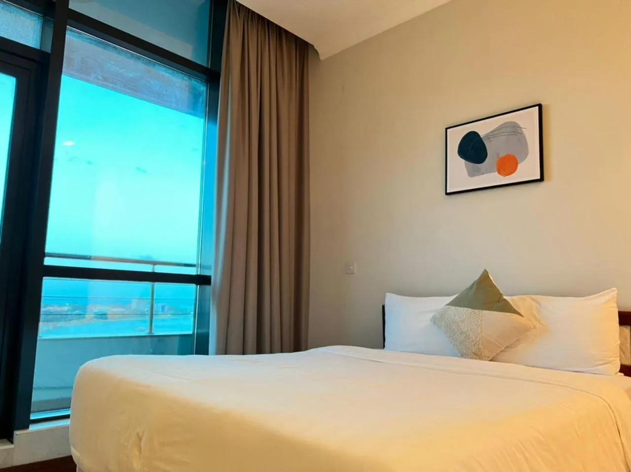 Bedroom, Bed in Fairview Luxury Apartments