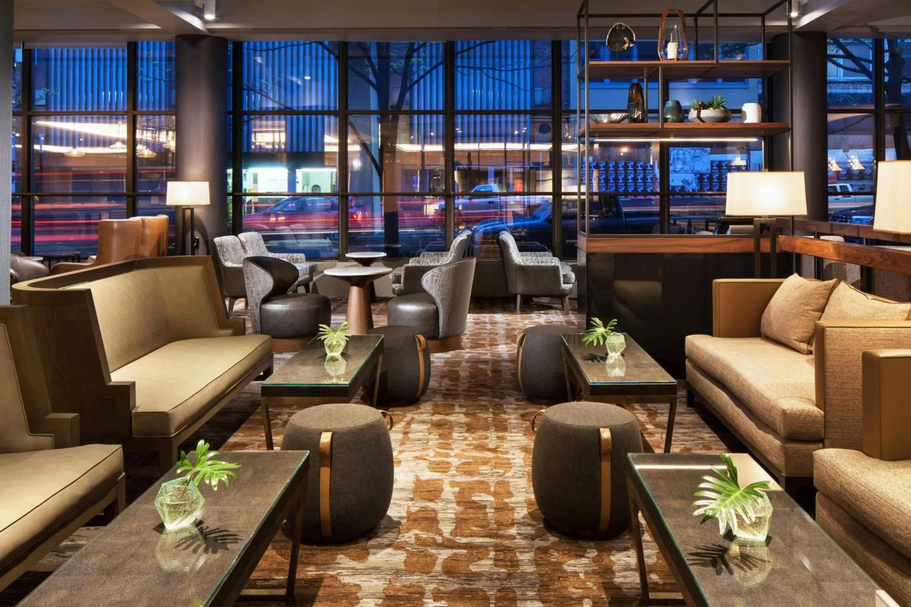 Lounge or bar in The Westin Seattle