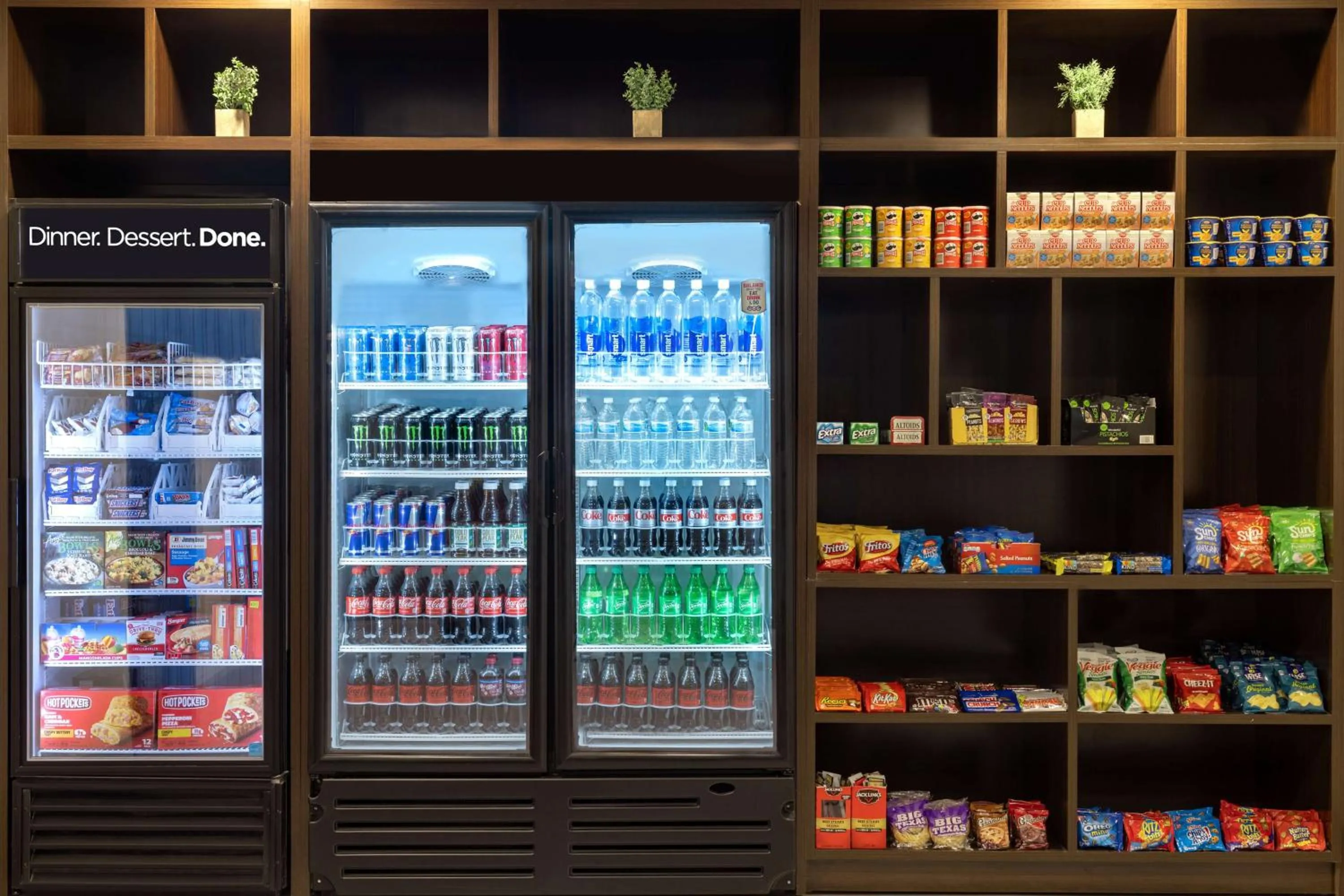 Restaurant/places to eat in Doubletree By Hilton Fort Worth South