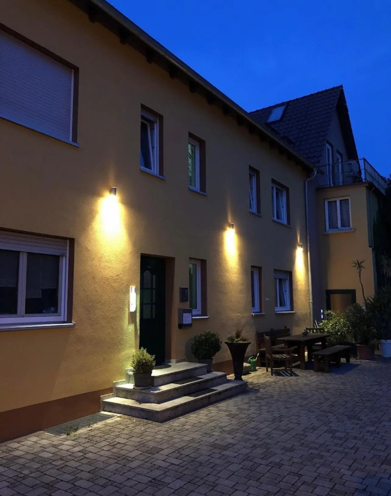 Property building in Mainsommer