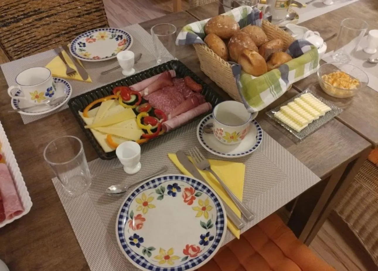 Breakfast in Mainsommer