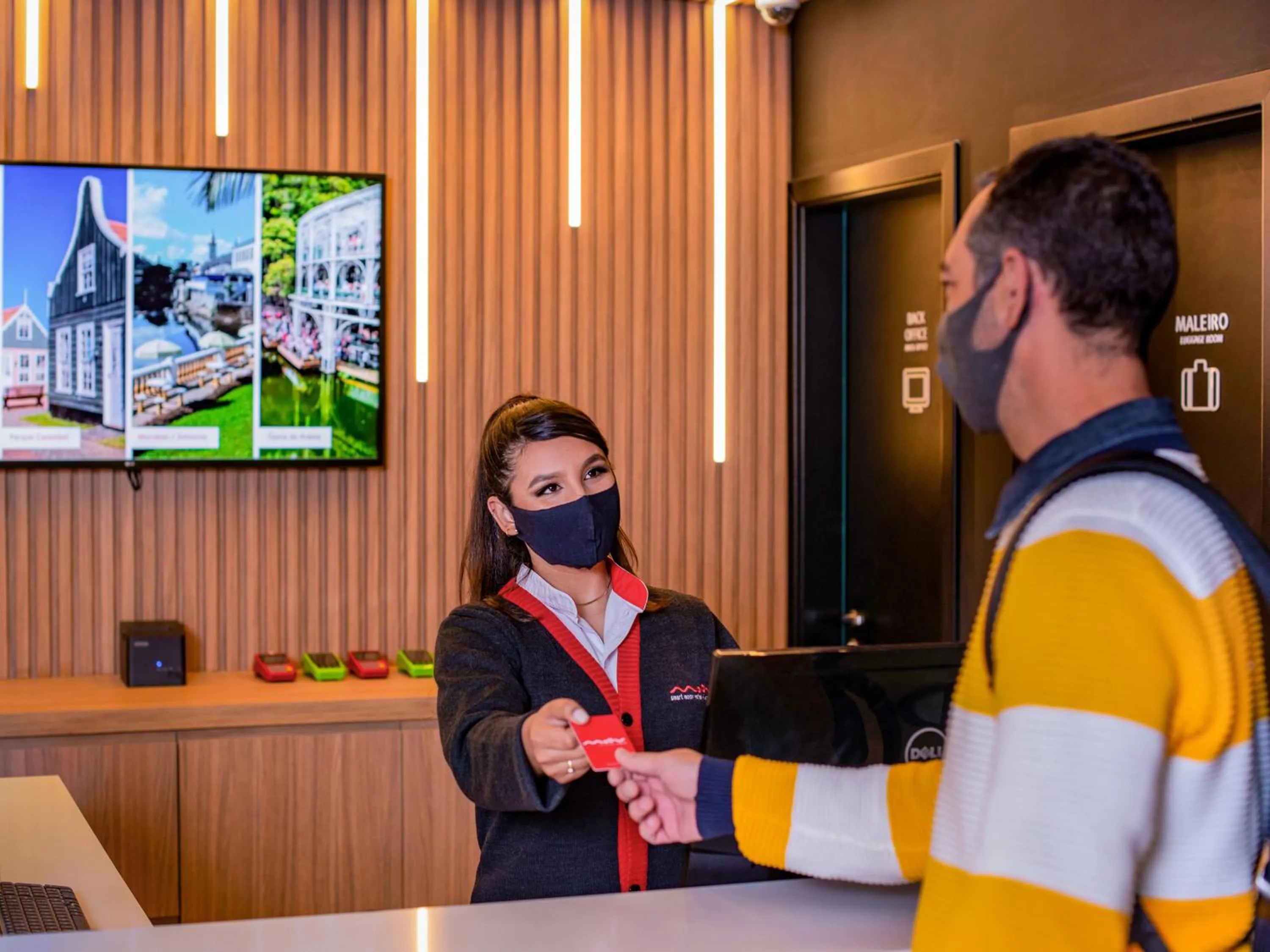 Staff in Hotel Moov Porto Alegre