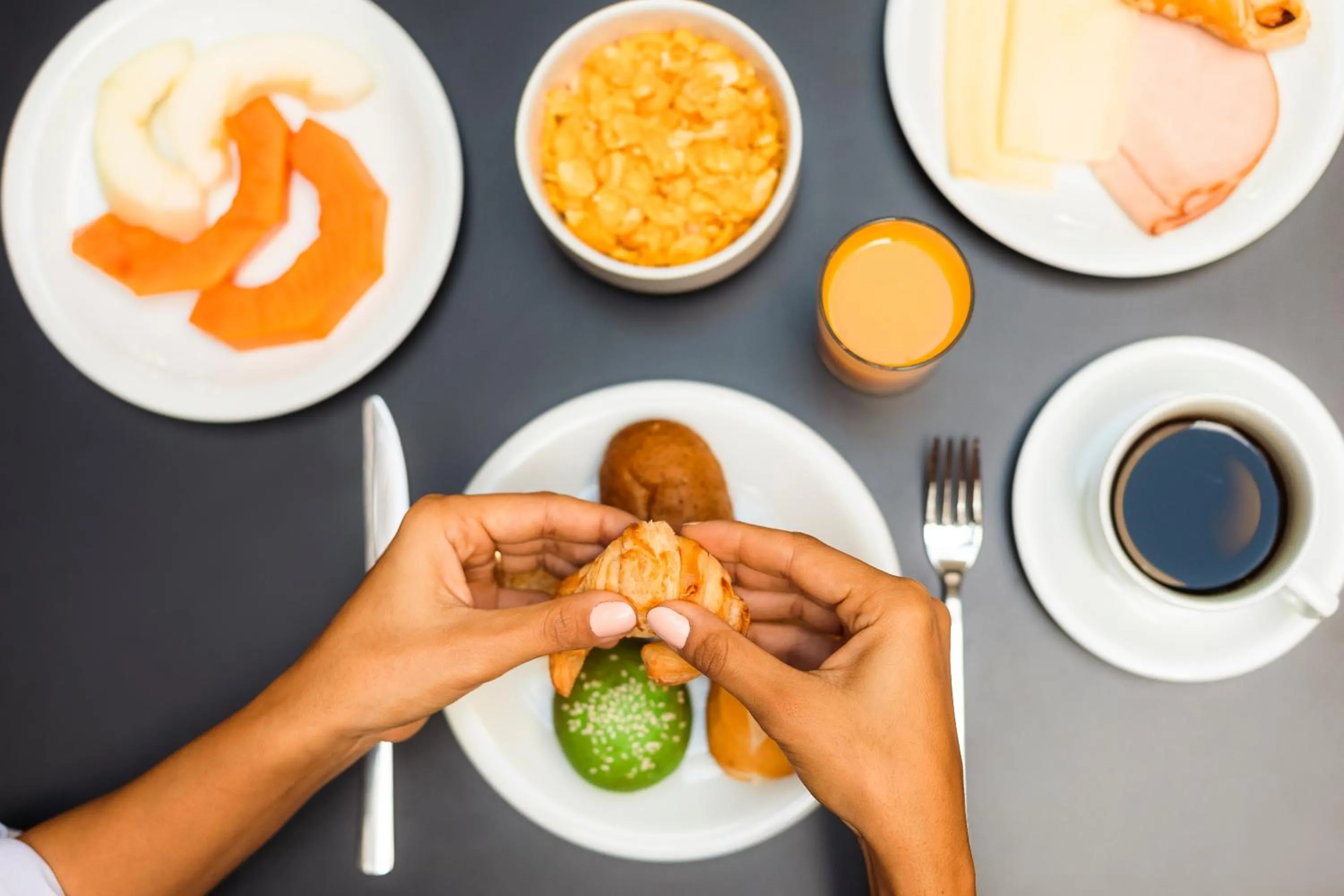 Food and drinks in Hotel Moov Porto Alegre