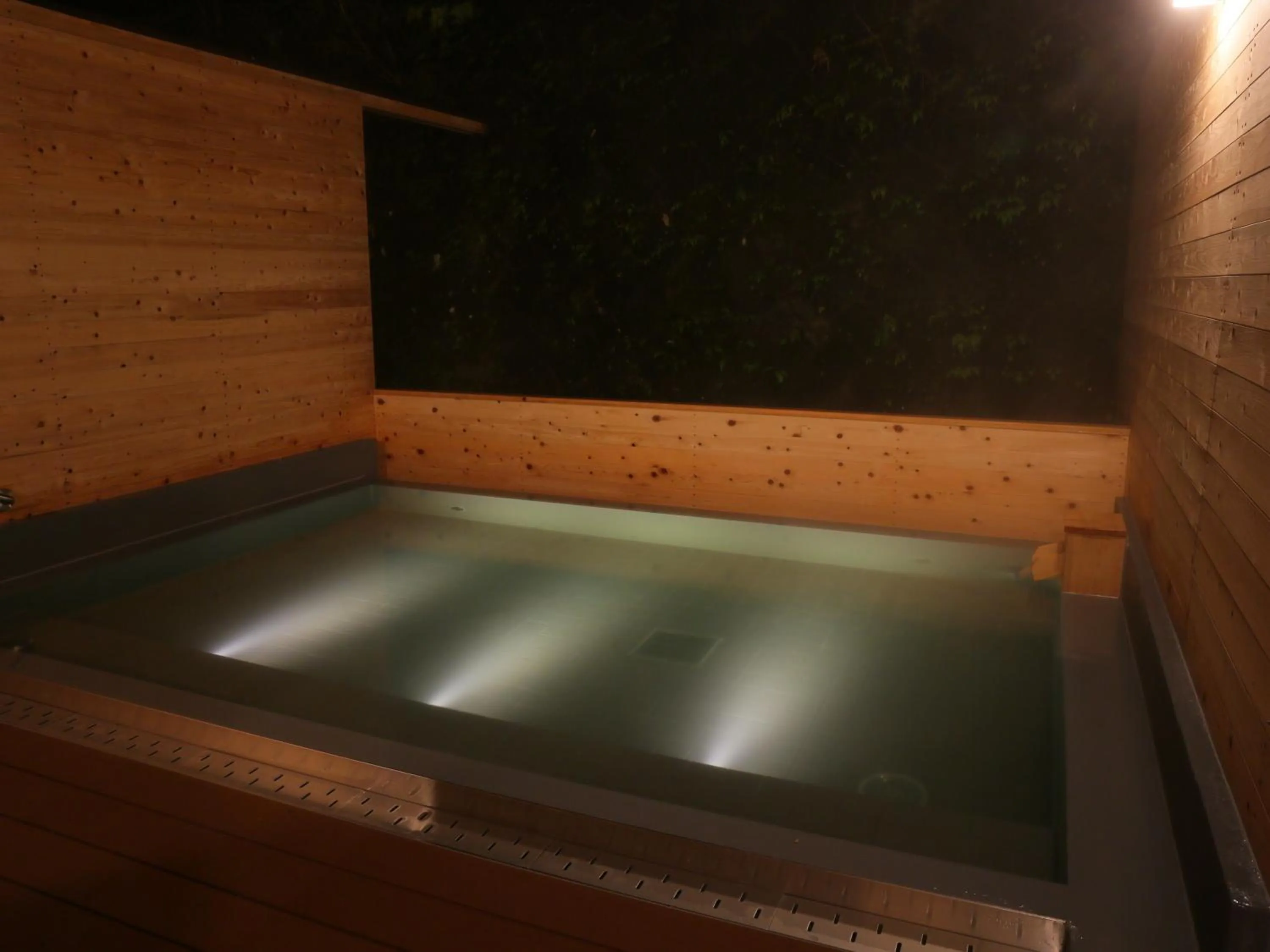 Hot Spring Bath in Hot Spring Inn Hakone Suisen