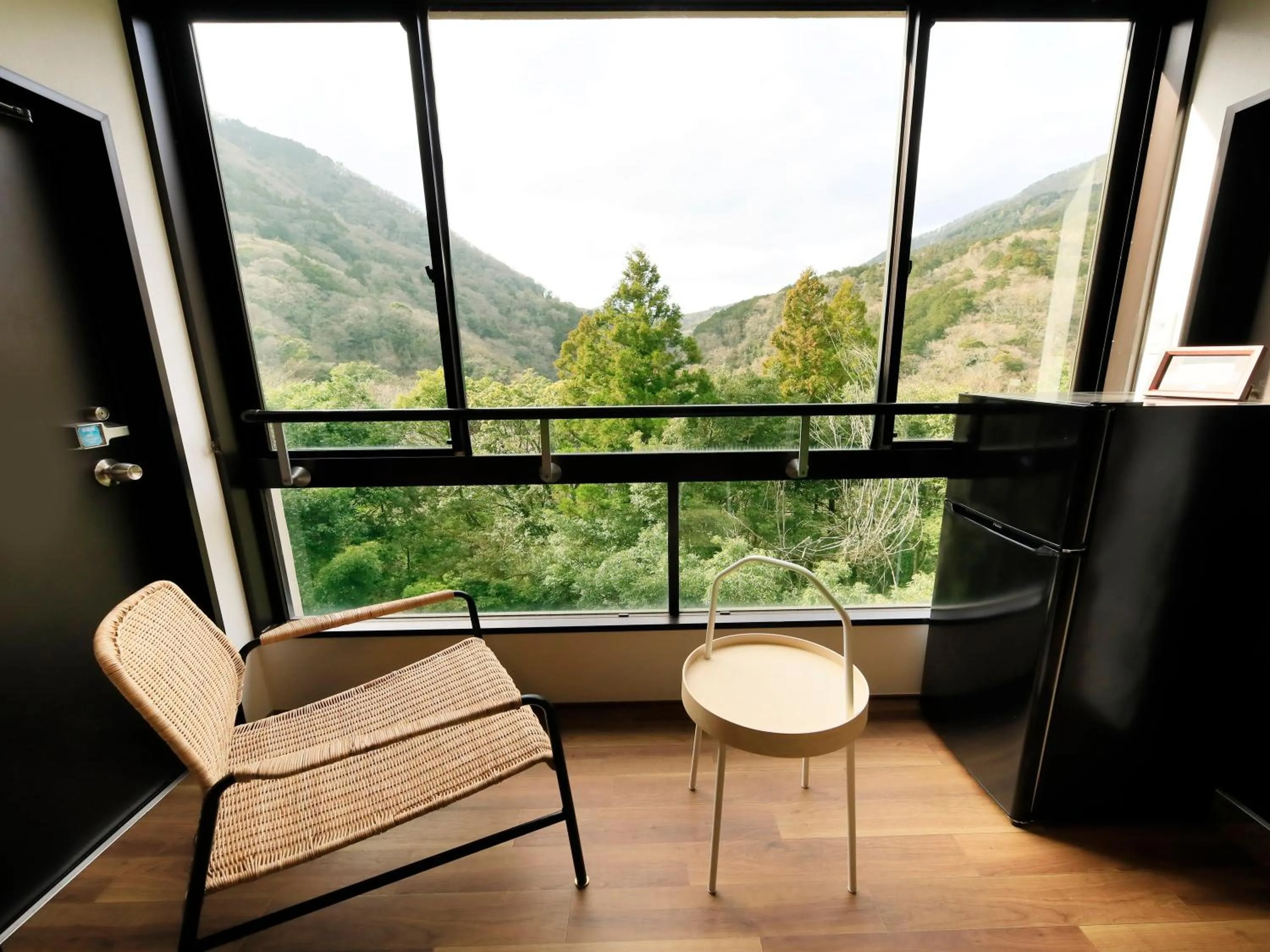 Photo of the whole room in Hot Spring Inn Hakone Suisen