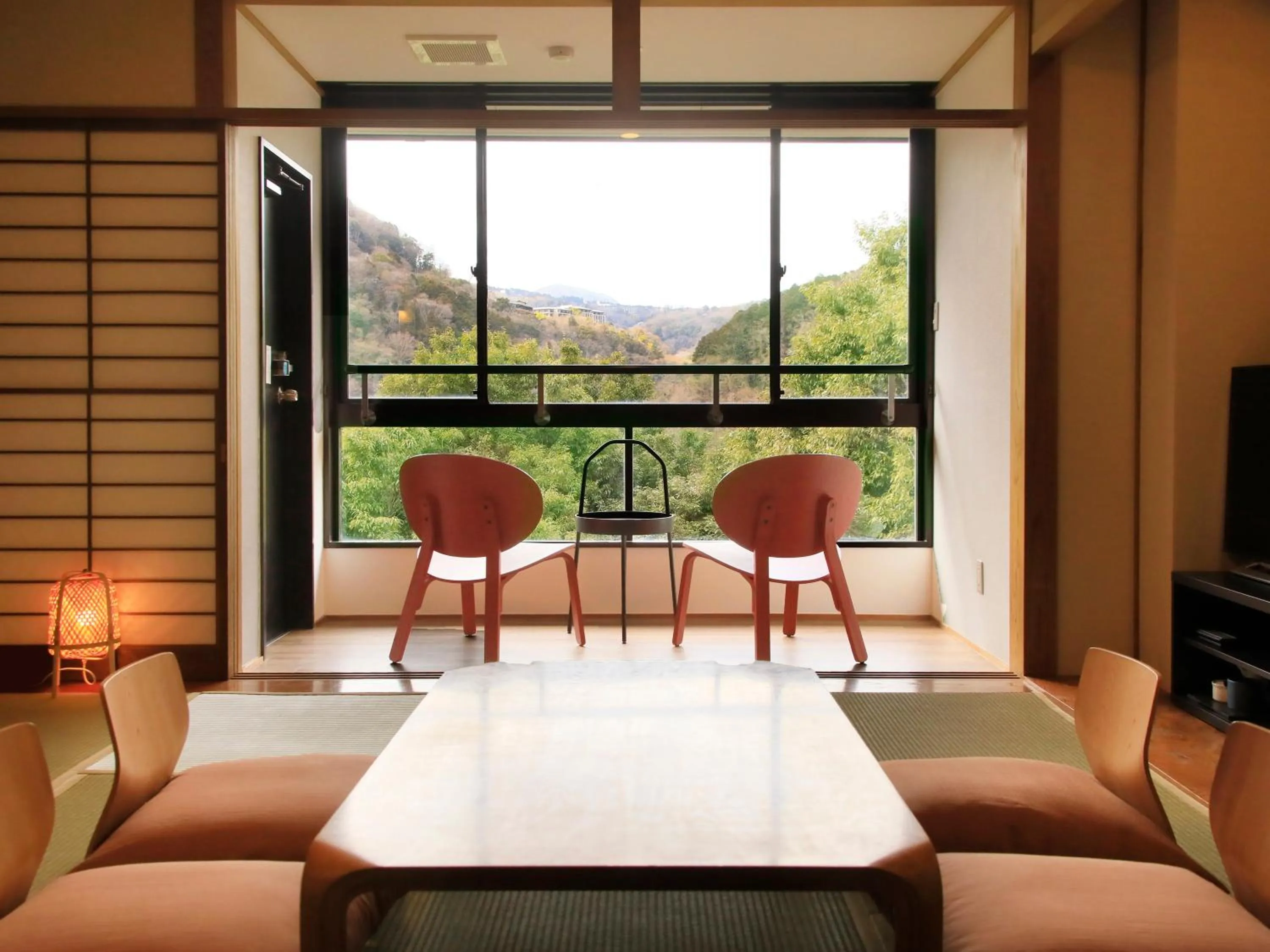 Photo of the whole room in Hot Spring Inn Hakone Suisen