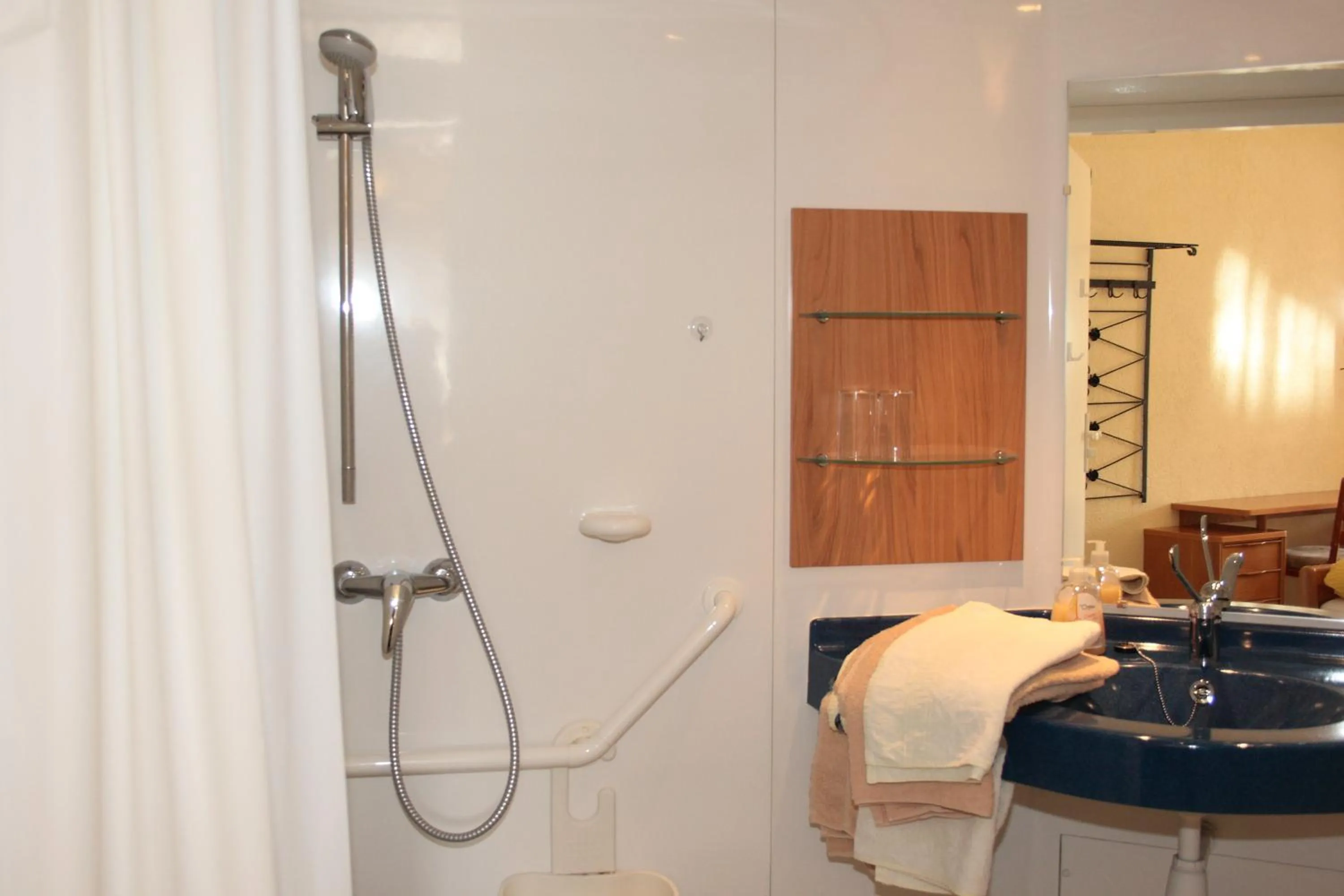 Bathroom in Schwarzwald-Gasthof Hirsch