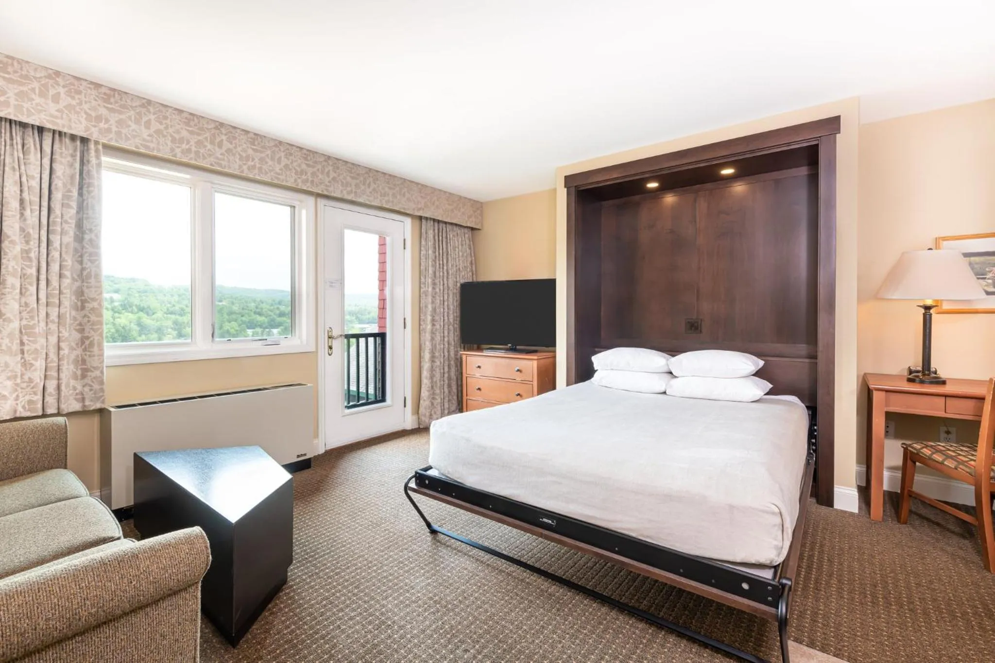 Bedroom, Bed in Grand Summit Resort, A Vail Resorts Property