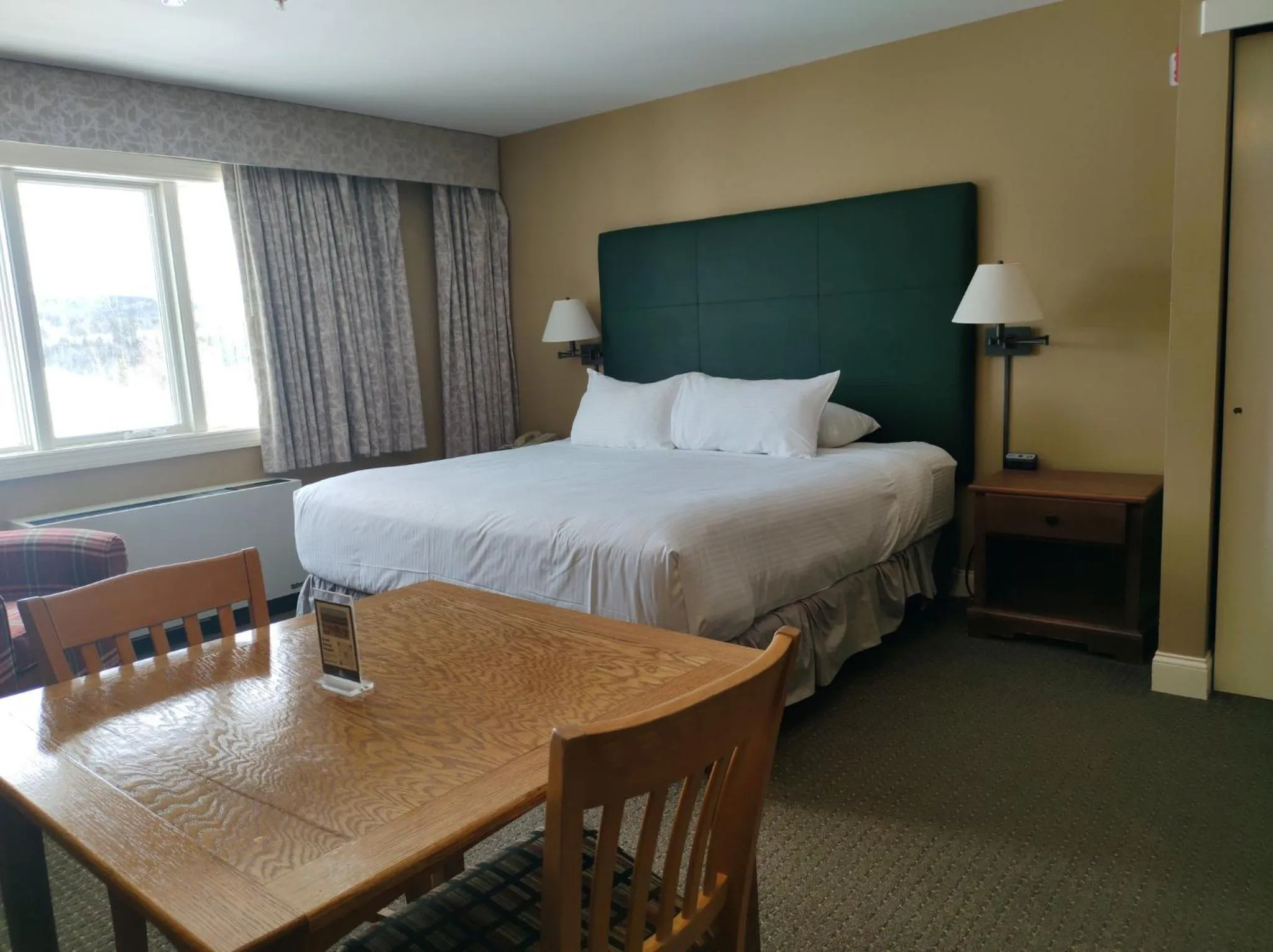 Bedroom, Bed in Grand Summit Resort, A Vail Resorts Property