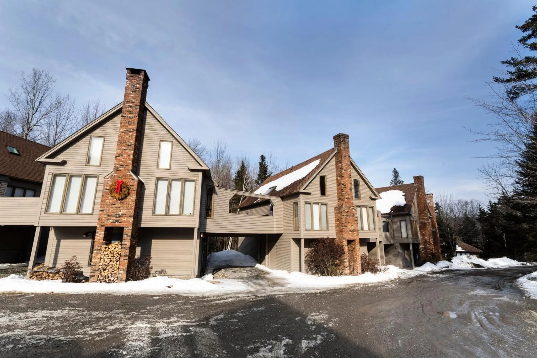 Property building in Mount Snow Lodging by Vail Resorts