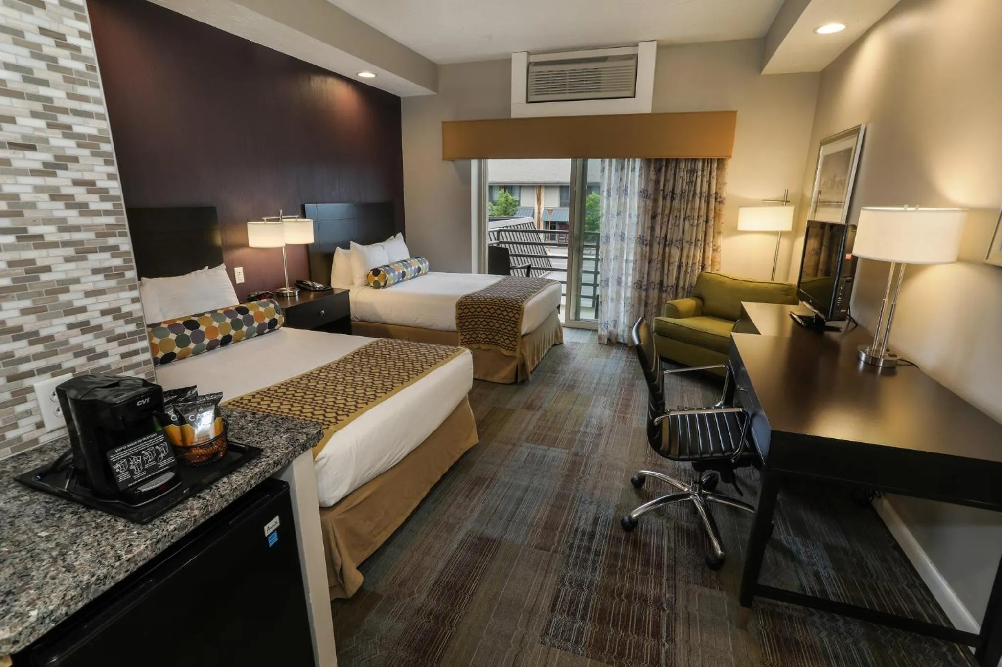 Photo of the whole room, Bed in Liberty Mountain Resort