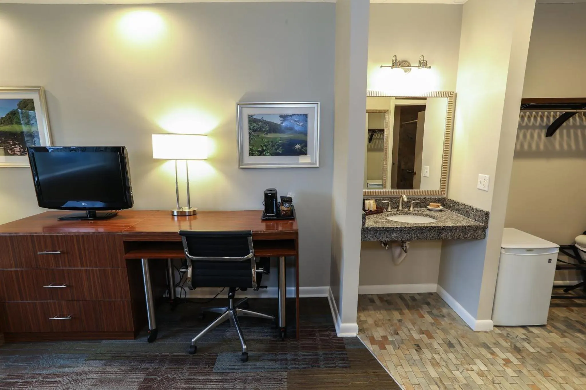 Photo of the whole room in Liberty Mountain Resort