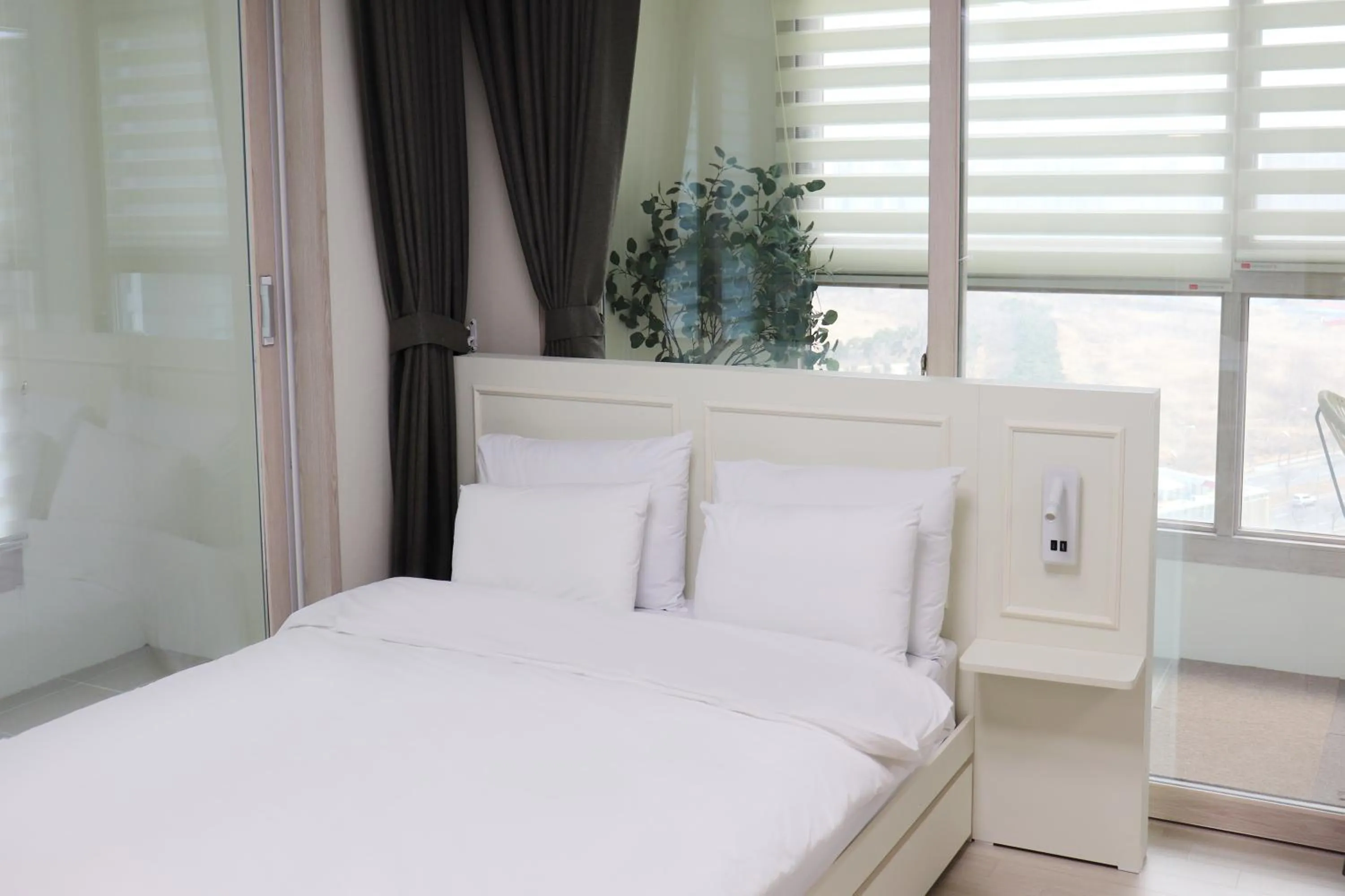 Bed in Landmark Stay in Songdo