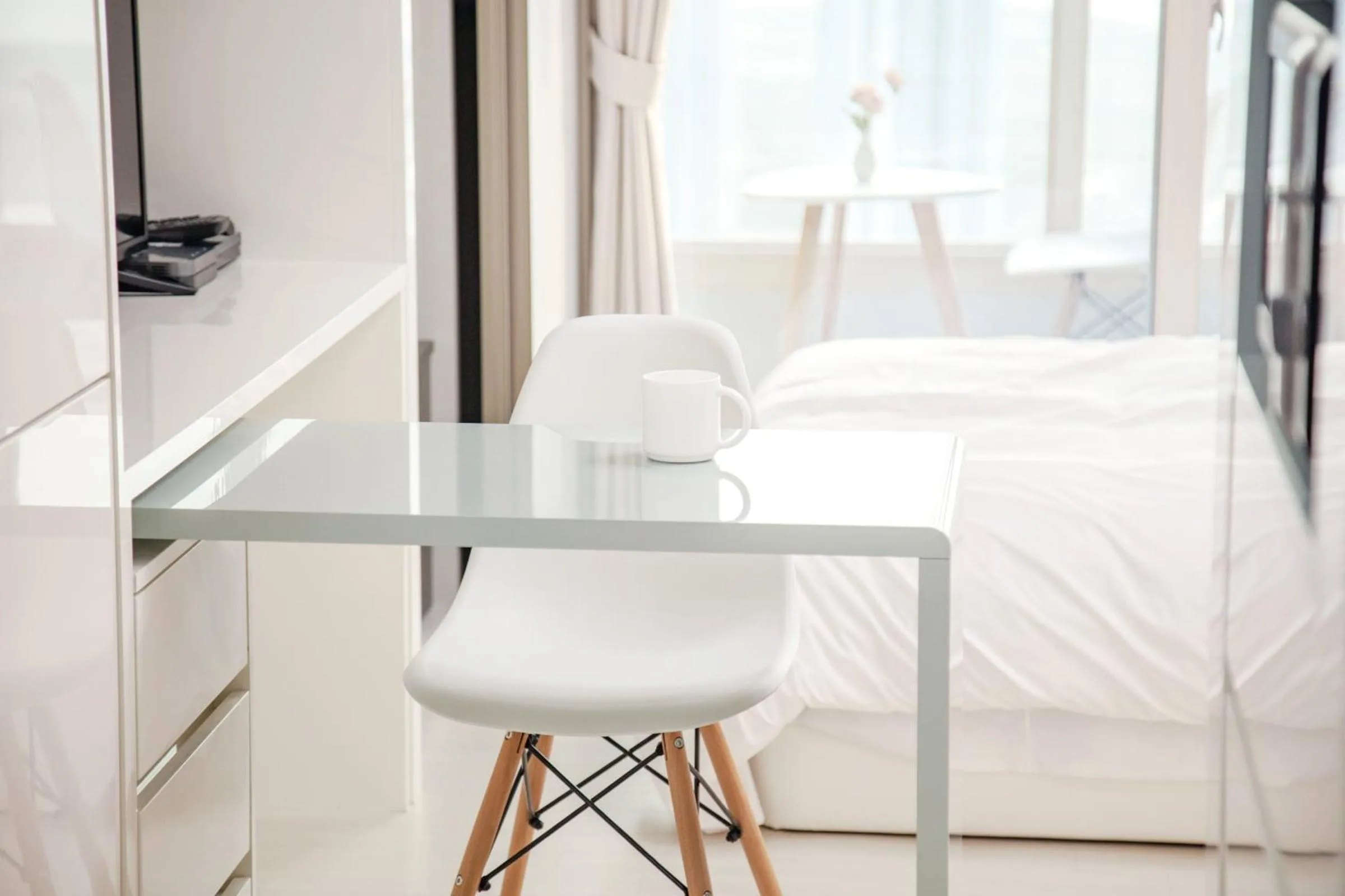 View (from property/room), Bed in Landmark Stay in Songdo