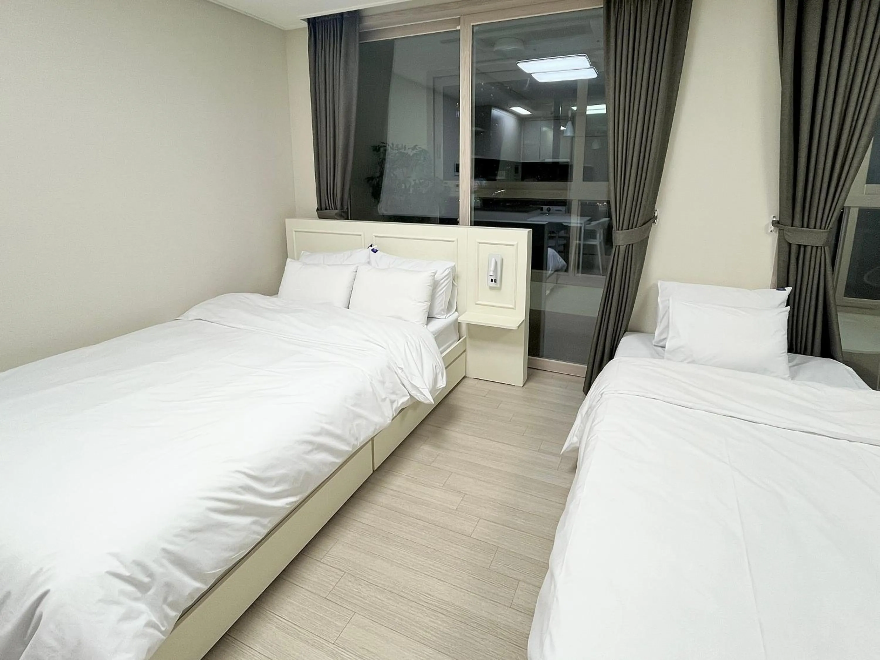 Bed in Landmark Stay in Songdo