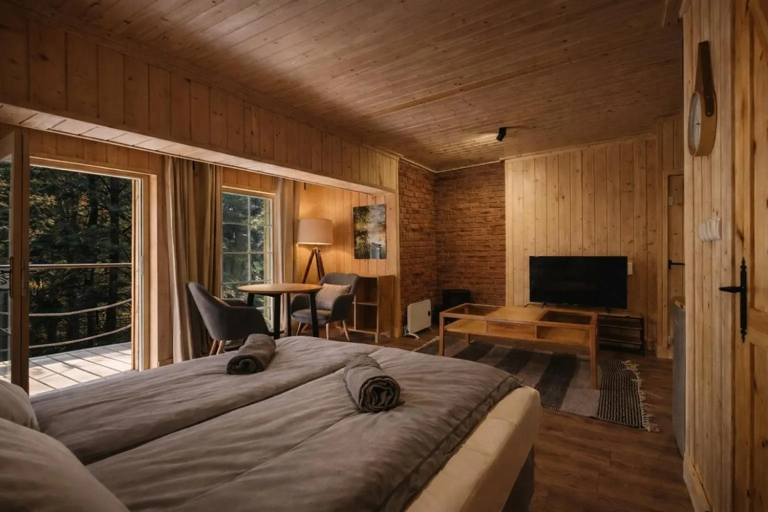 Bed in Apartamenty Leśna Przystań nad jeziorem