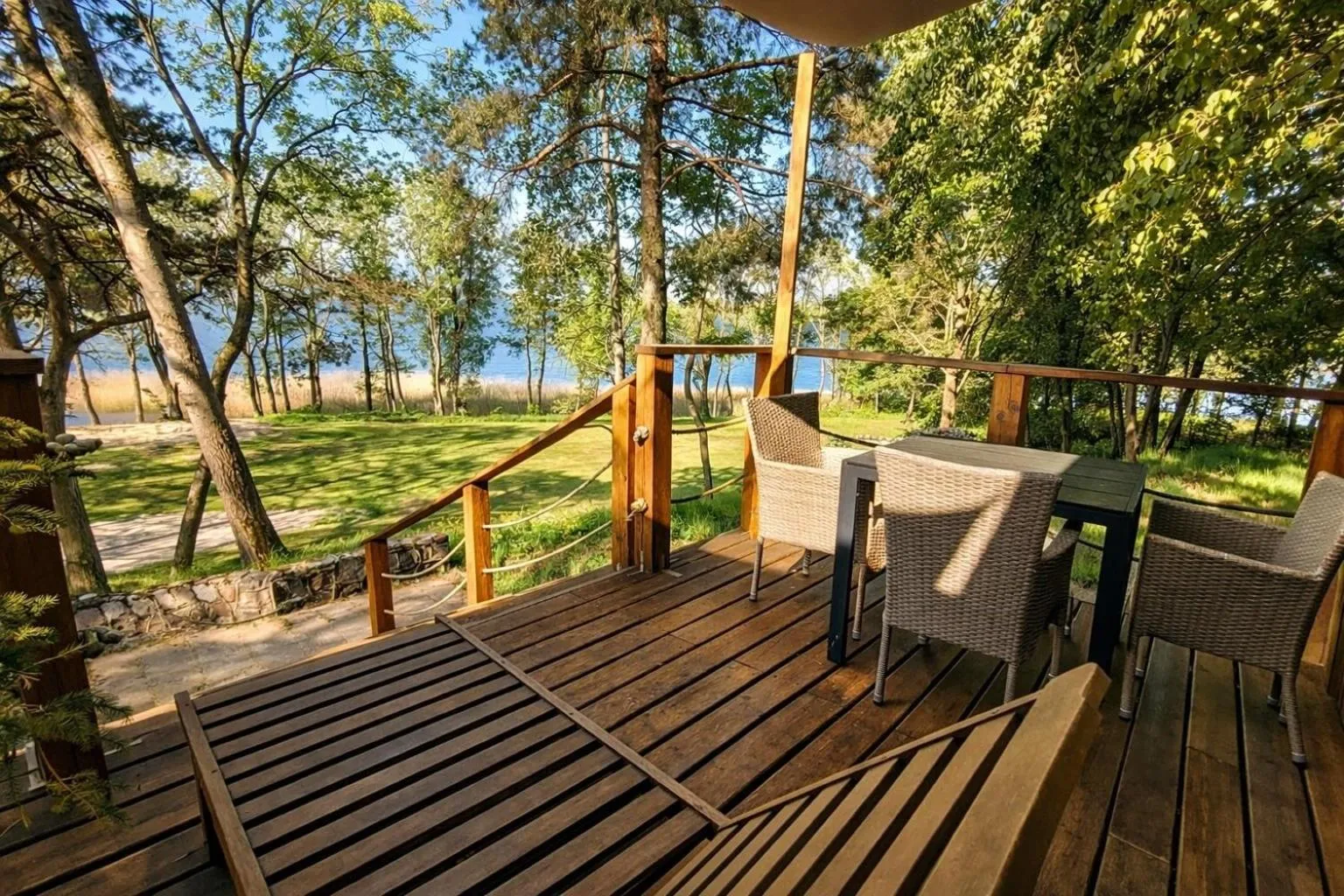 Apartamenty Leśna Przystań nad jeziorem