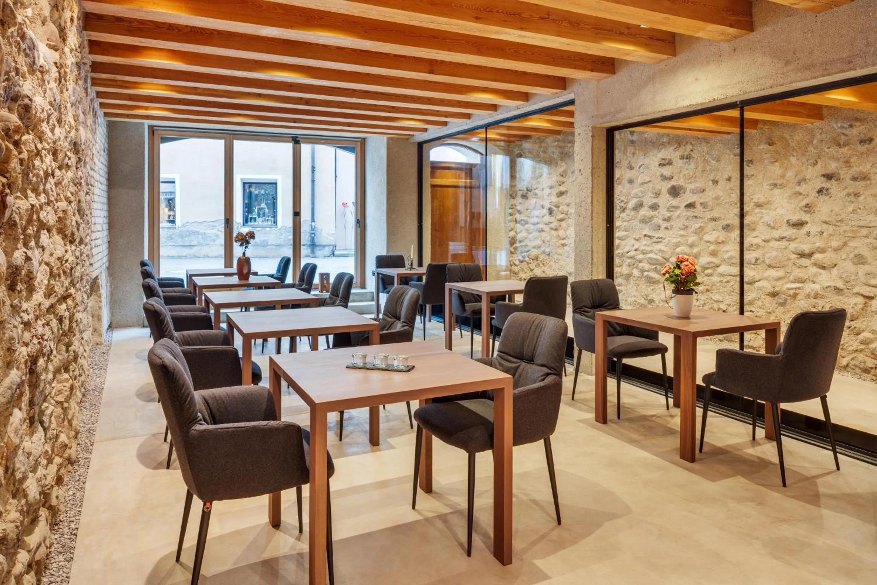 Restaurant/places to eat in Boutiquehotel Rattenberg