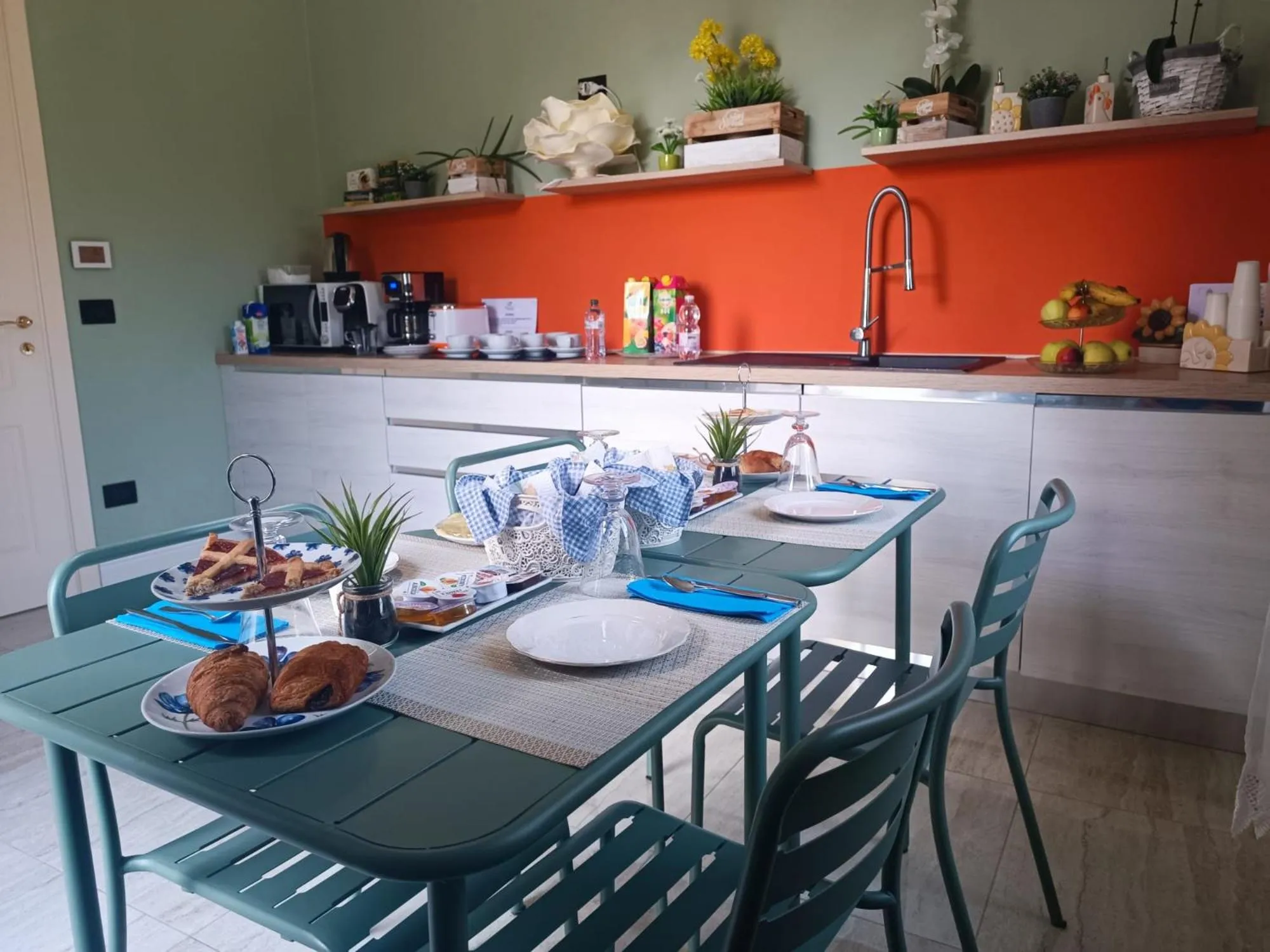 Breakfast in B&B VILLA PREZIOSA LAGO MAGGIORE