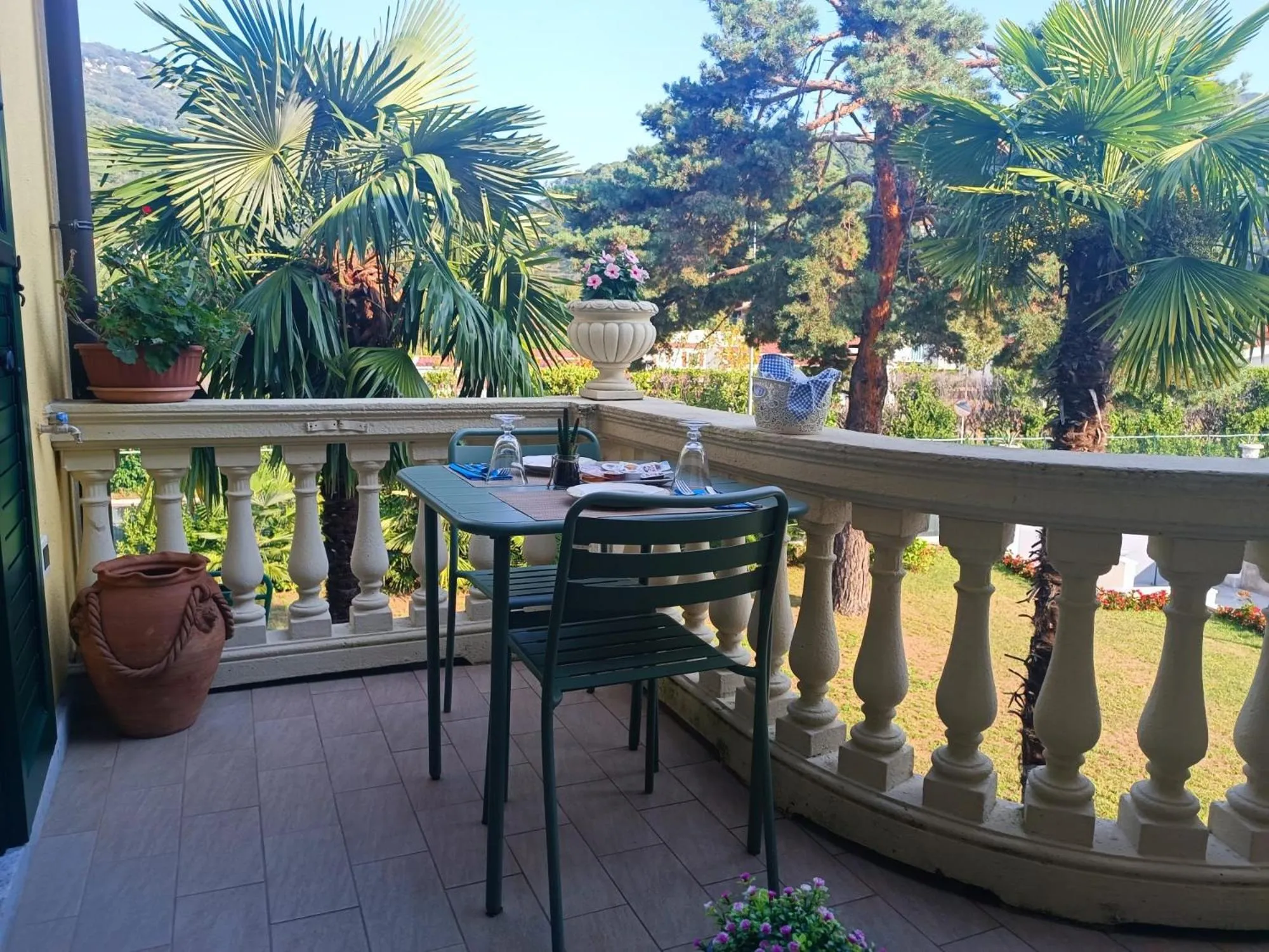 Balcony/Terrace in B&B VILLA PREZIOSA LAGO MAGGIORE