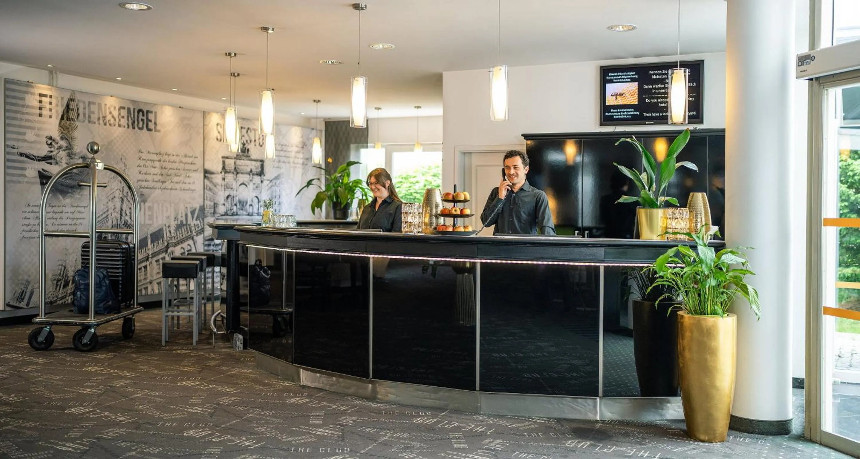 Lobby or reception in Victor's Residenz-Hotel München