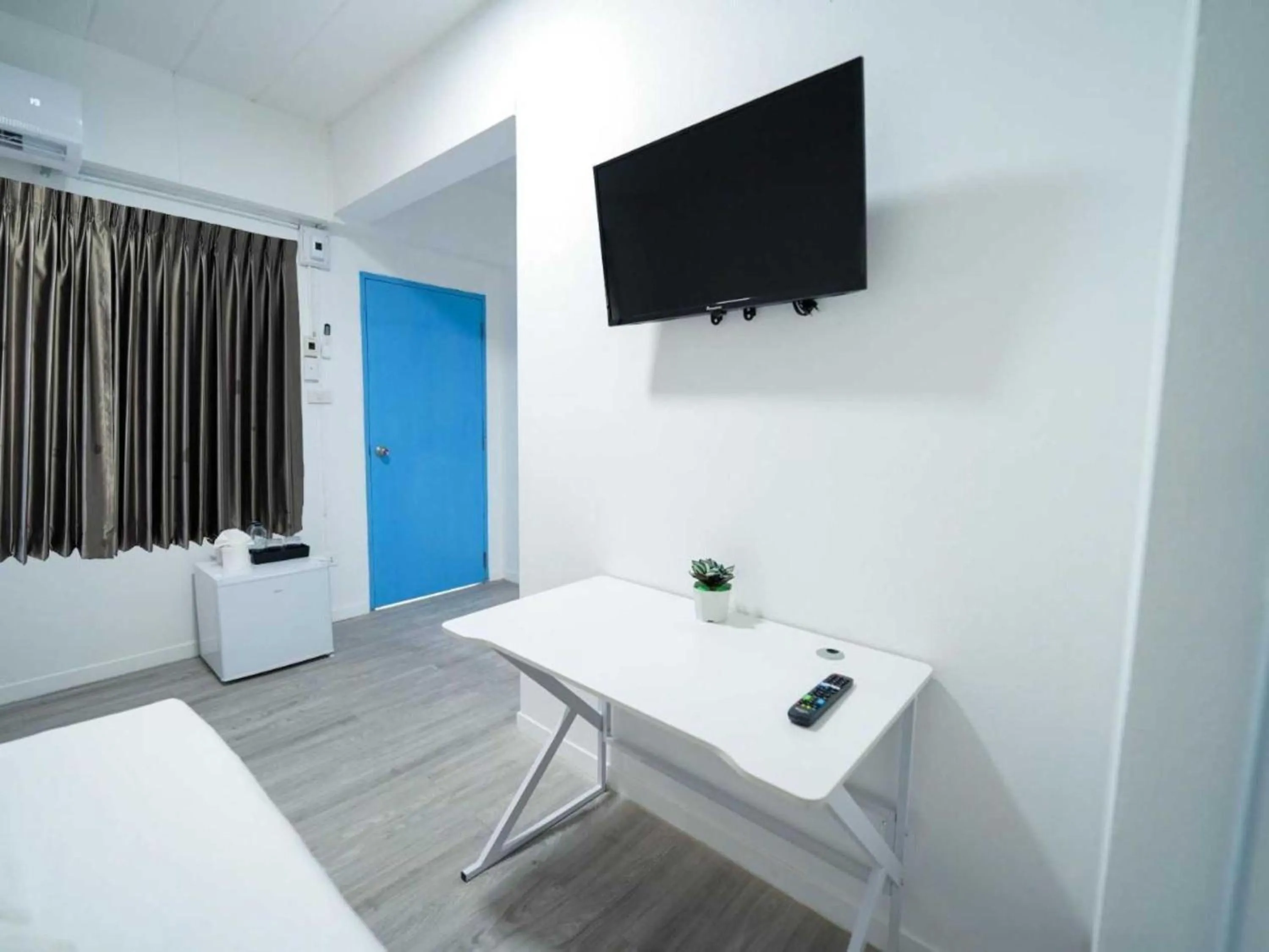 Photo of the whole room, Bed in RQ North Pattaya by Collection O