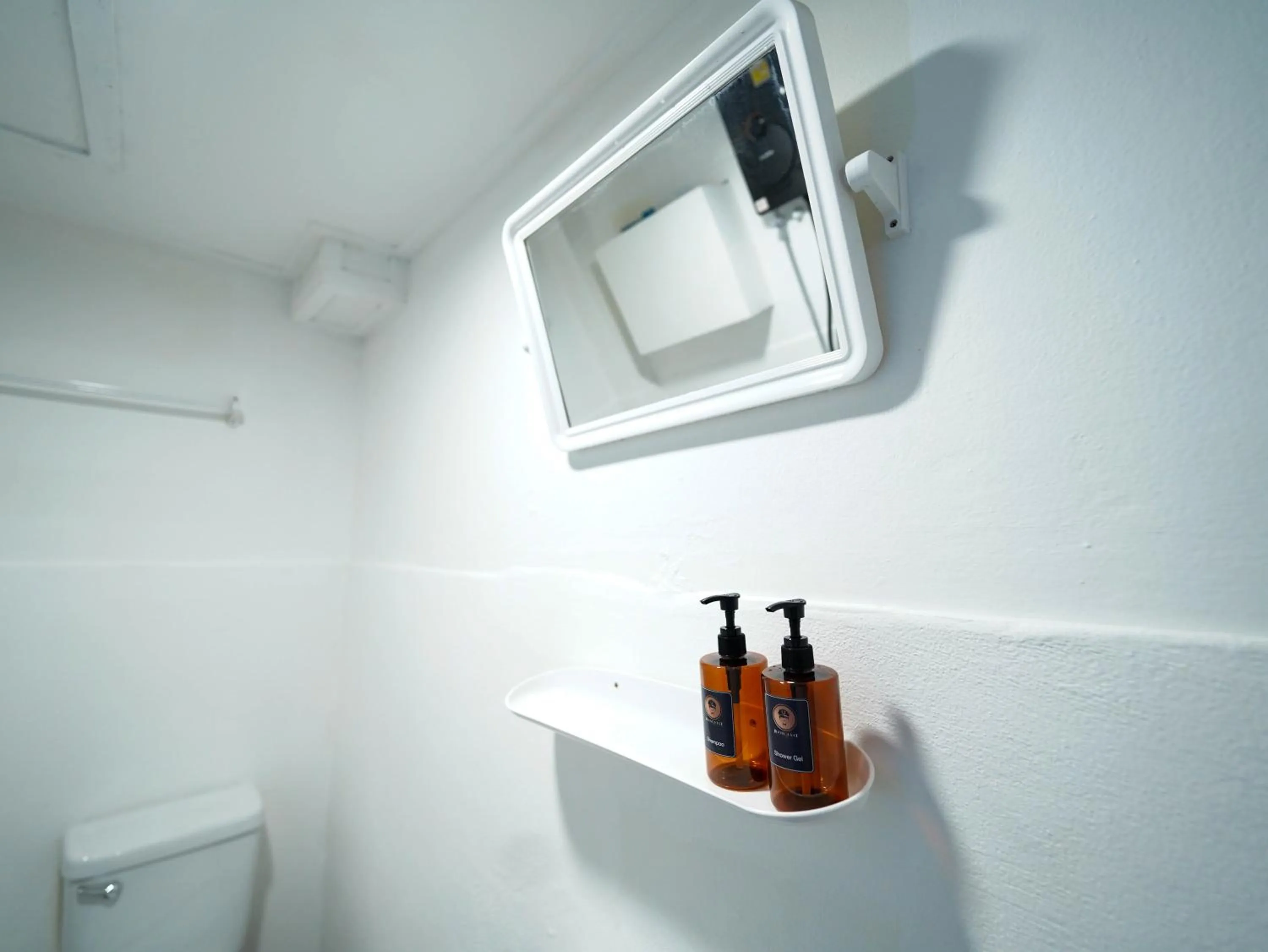 Bathroom in RoomQuest North Pattaya Light Collection