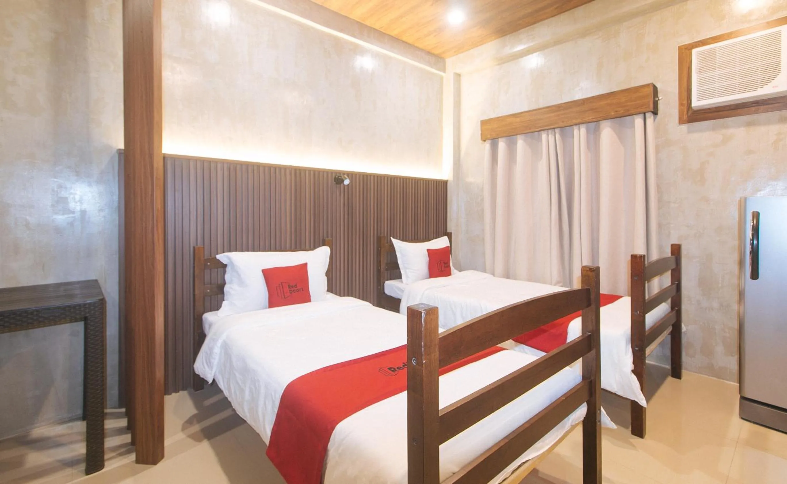 Bed in RedDoorz at MBB Room NAIA 2