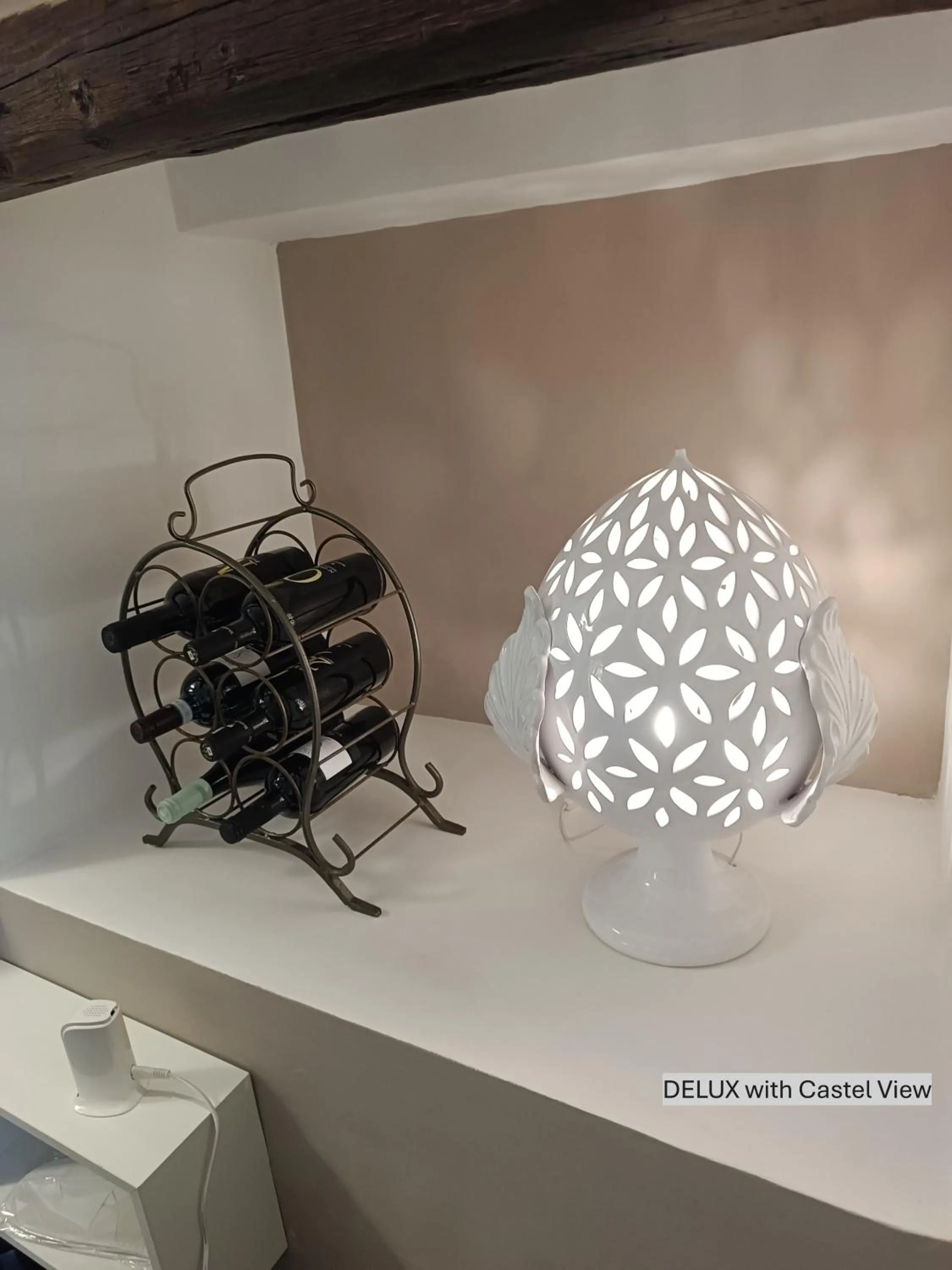 Decorative detail in Dimora Arco Basso - Old Town