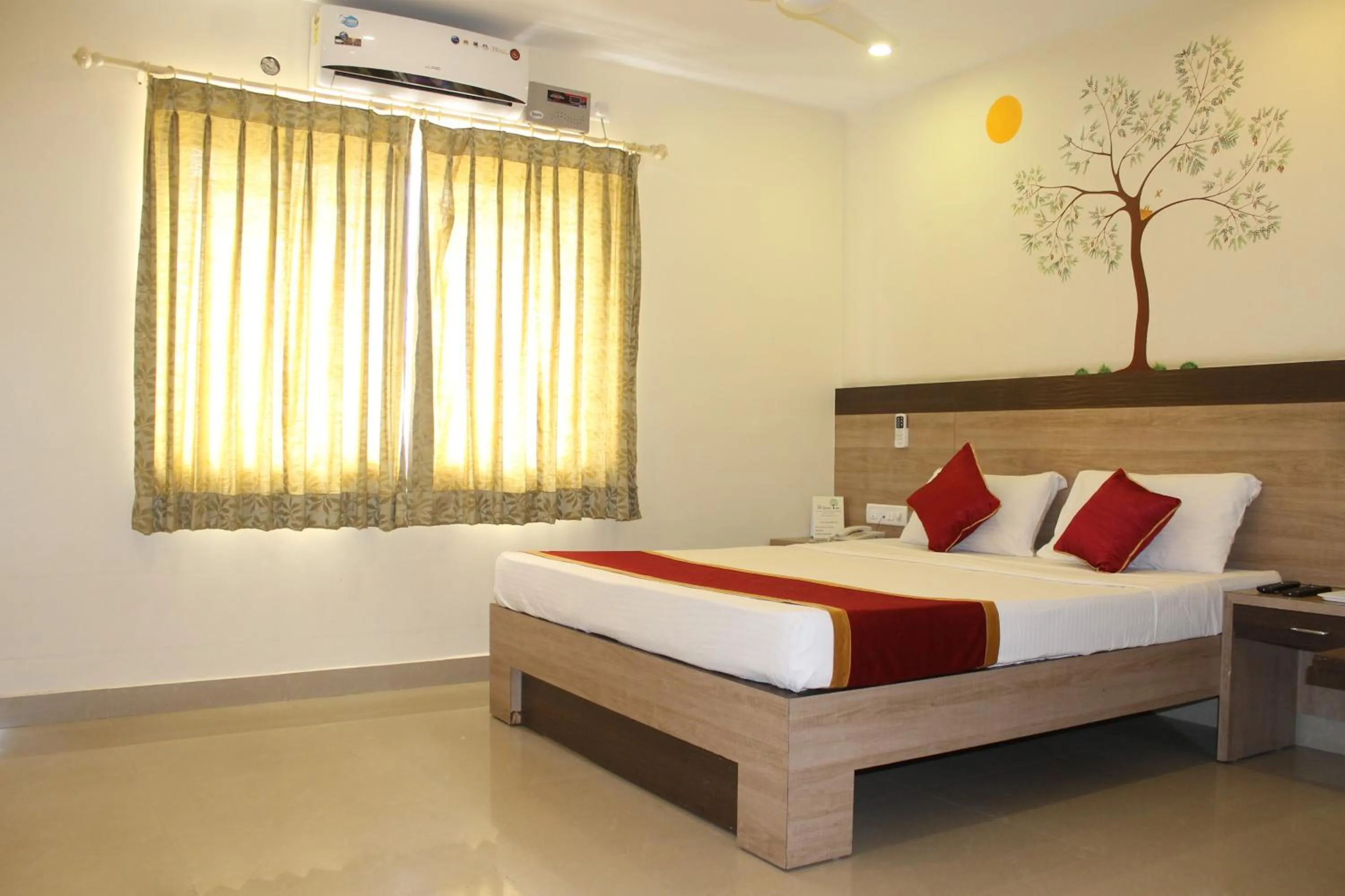 Bedroom, Bed in HOTEL GREEN TREES